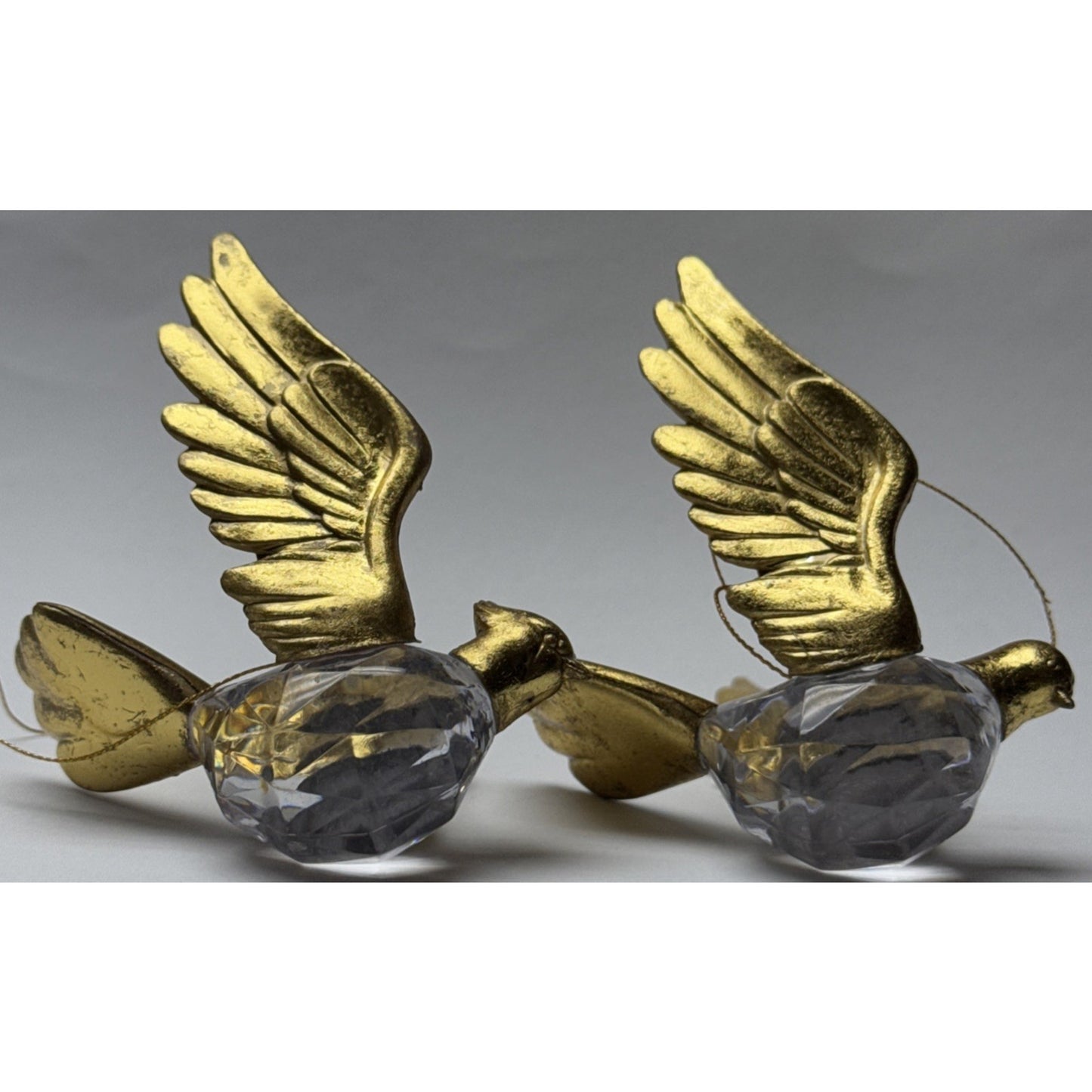 Vtg Lot of 2 Flying Cardinal Bird Plastic Acrylic Faceted Ornaments Gold As Is
