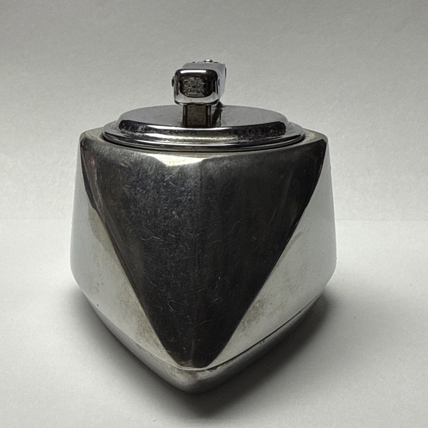 Art Deco Colibri Mono Gas Chrome Stainless Steel Geometric Table Lighter As-Is