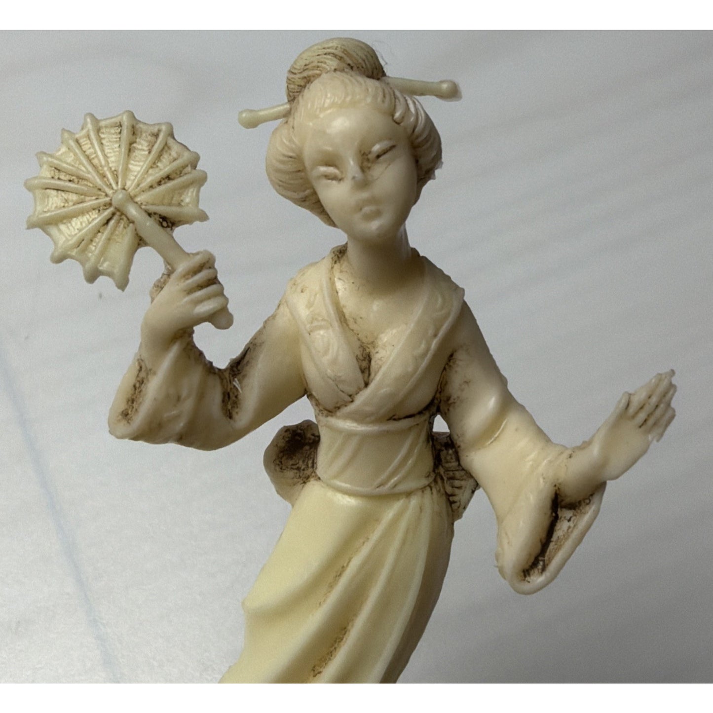 Vintage Depositato Fontanini Chinoiserie Asian Inspired Geisha Girl Fan Figurine