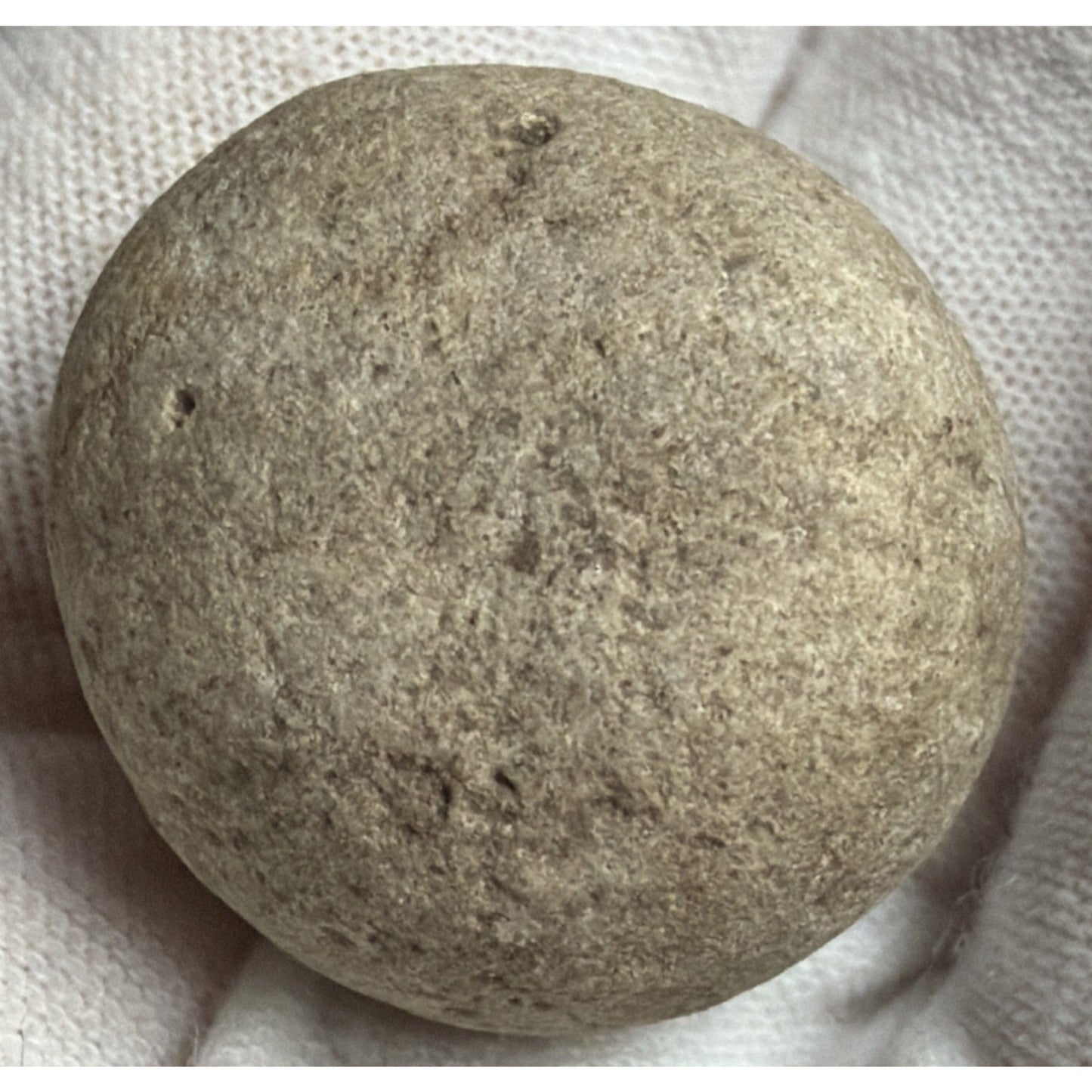 Old Lot of 2 Native American Mano Grinding Tools Stone Round Marbles IA