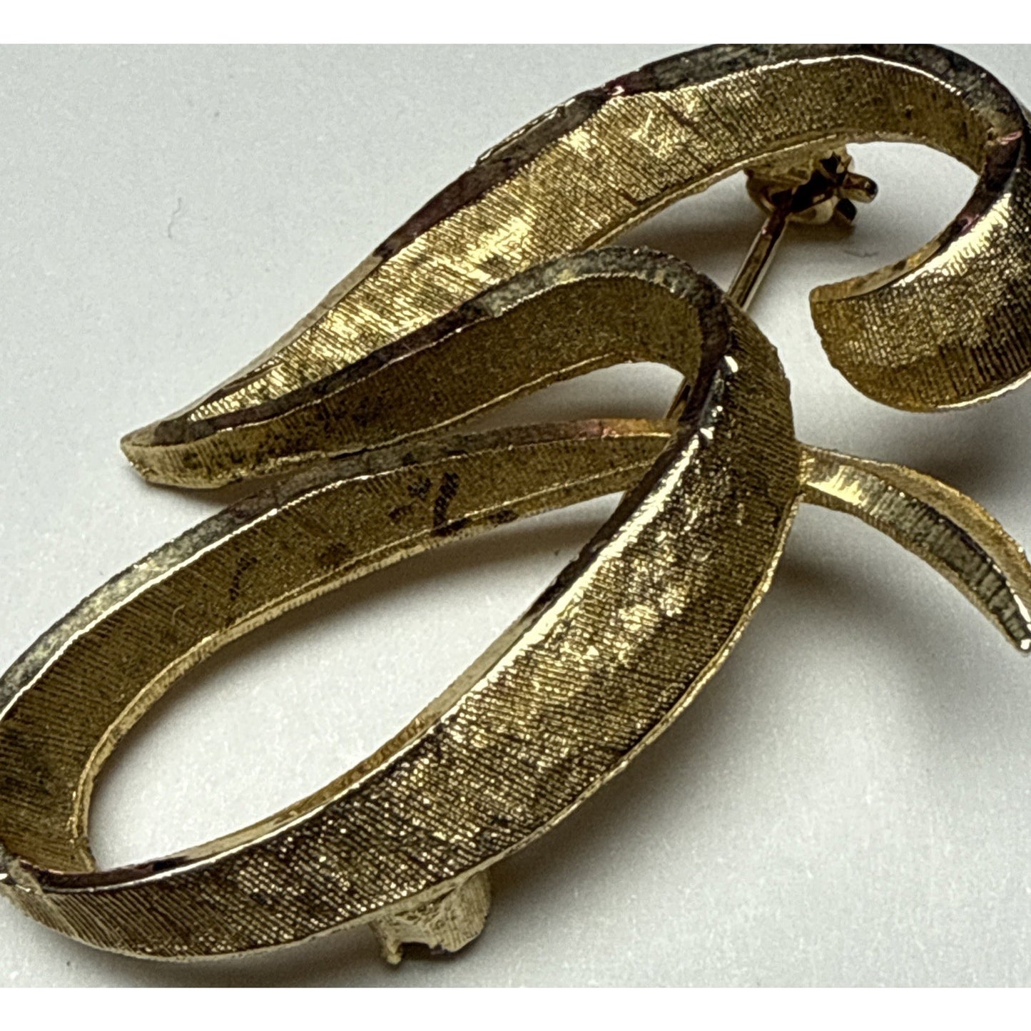 Vintage 70s Mamselle Brooch Pin Gold Tone Brushed Letter G Monogram Initial