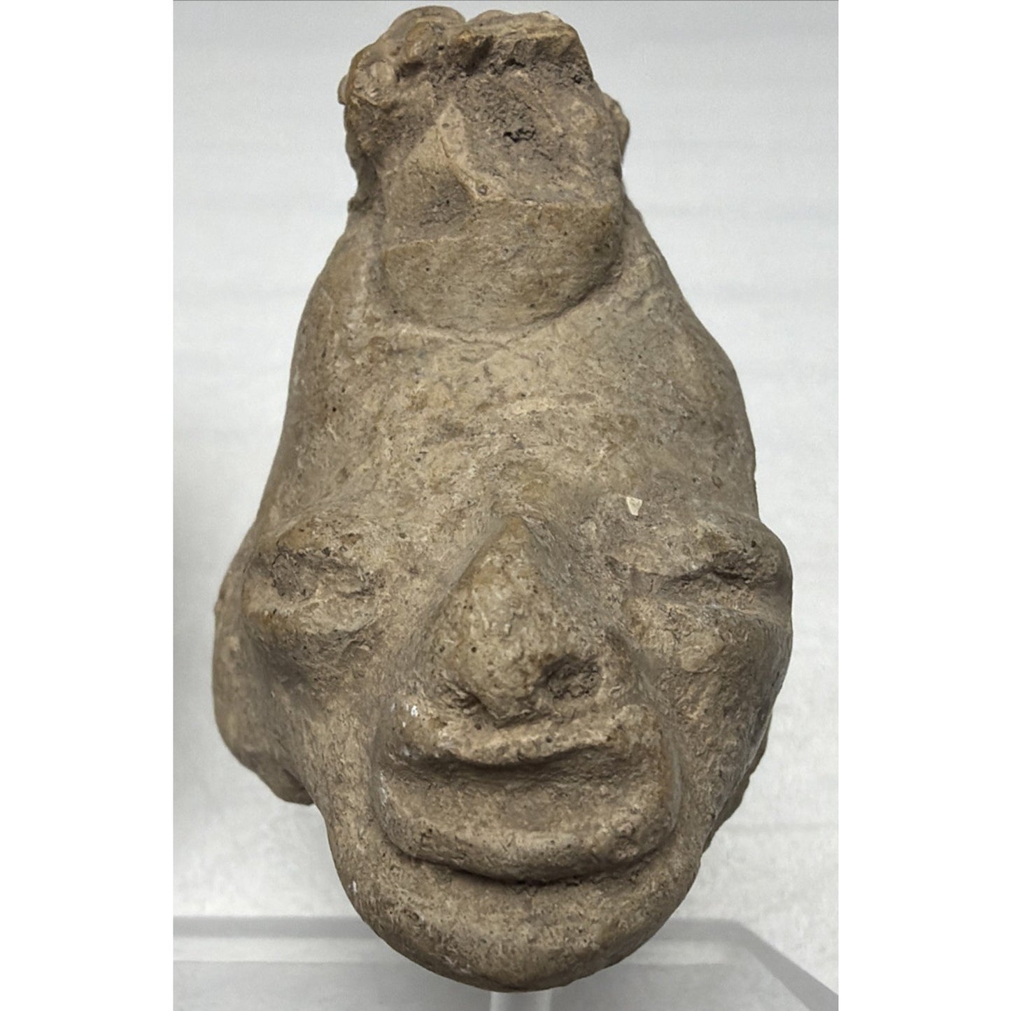 Pre-Columbian Pottery Head Fragment Acrylic Stand Tumaco La Tolita As Is Read