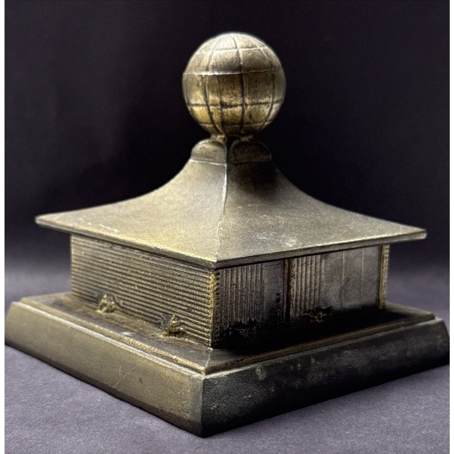 Banthrico Midwest National Piggy Bank Farm Insurance Coin Bank Key