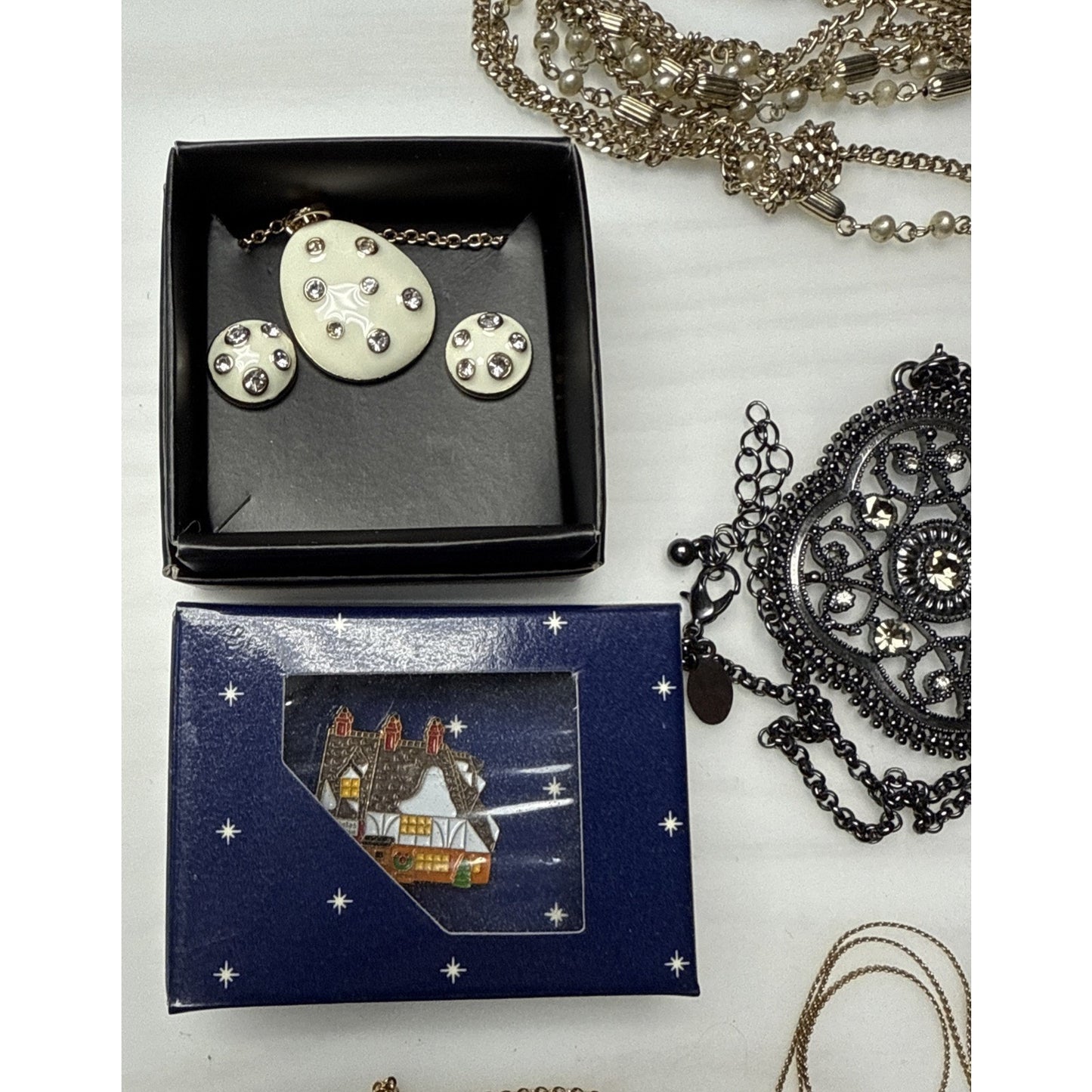 Vintage Modern Junk Jewelry Lot Craft Art Damage Craft Art Wearable As-Is 2#