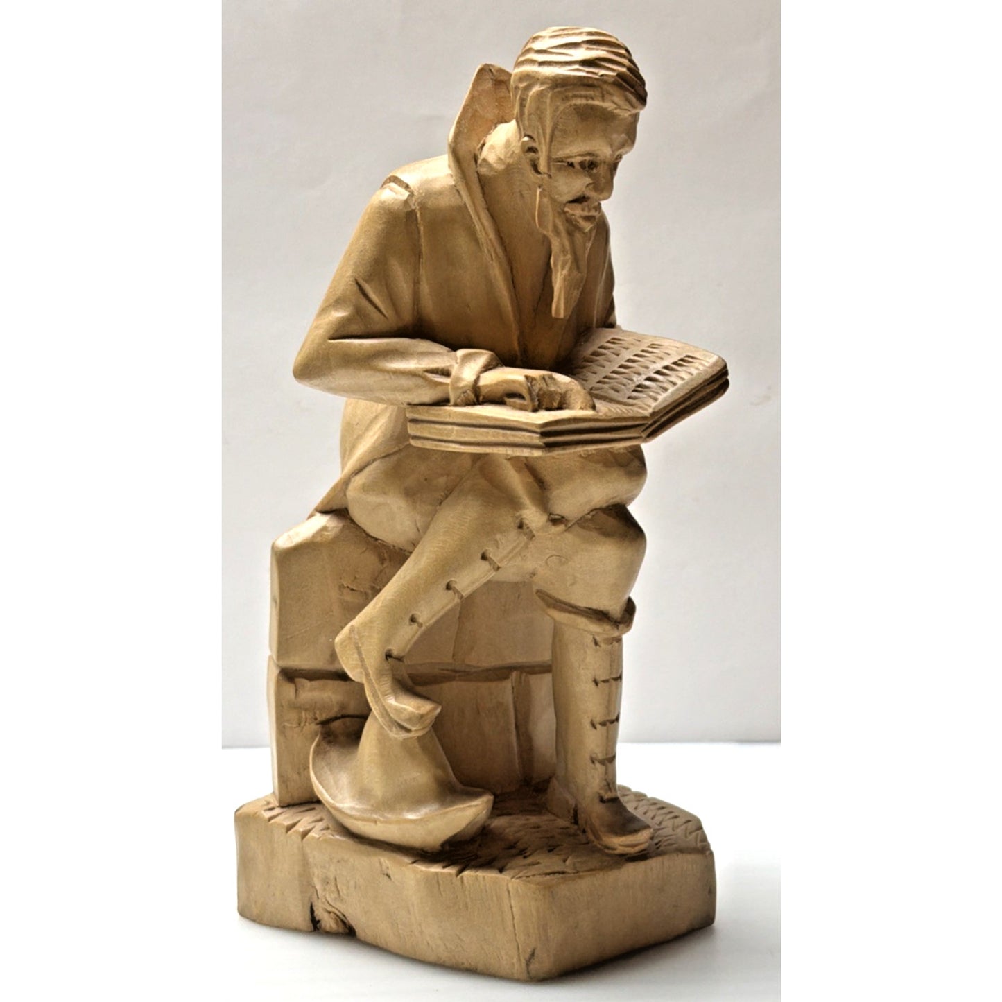 Vintage Don Quixote The Man of La Mancha Wood Carving Sitting Reading Book