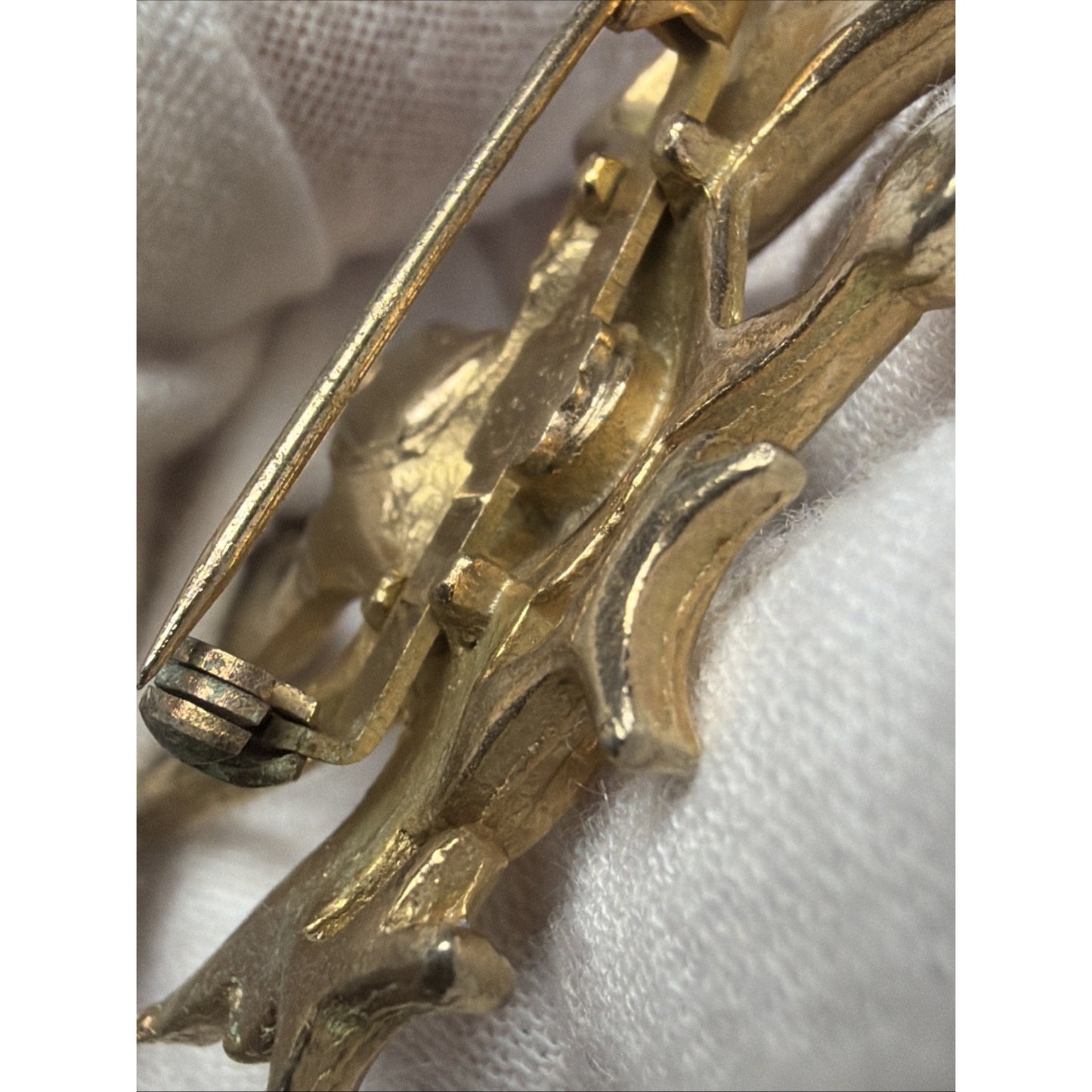 Vintage Roadrunner Natty Bird Pin Brooch Stork Gold Tone Enamel Top Hat Cane