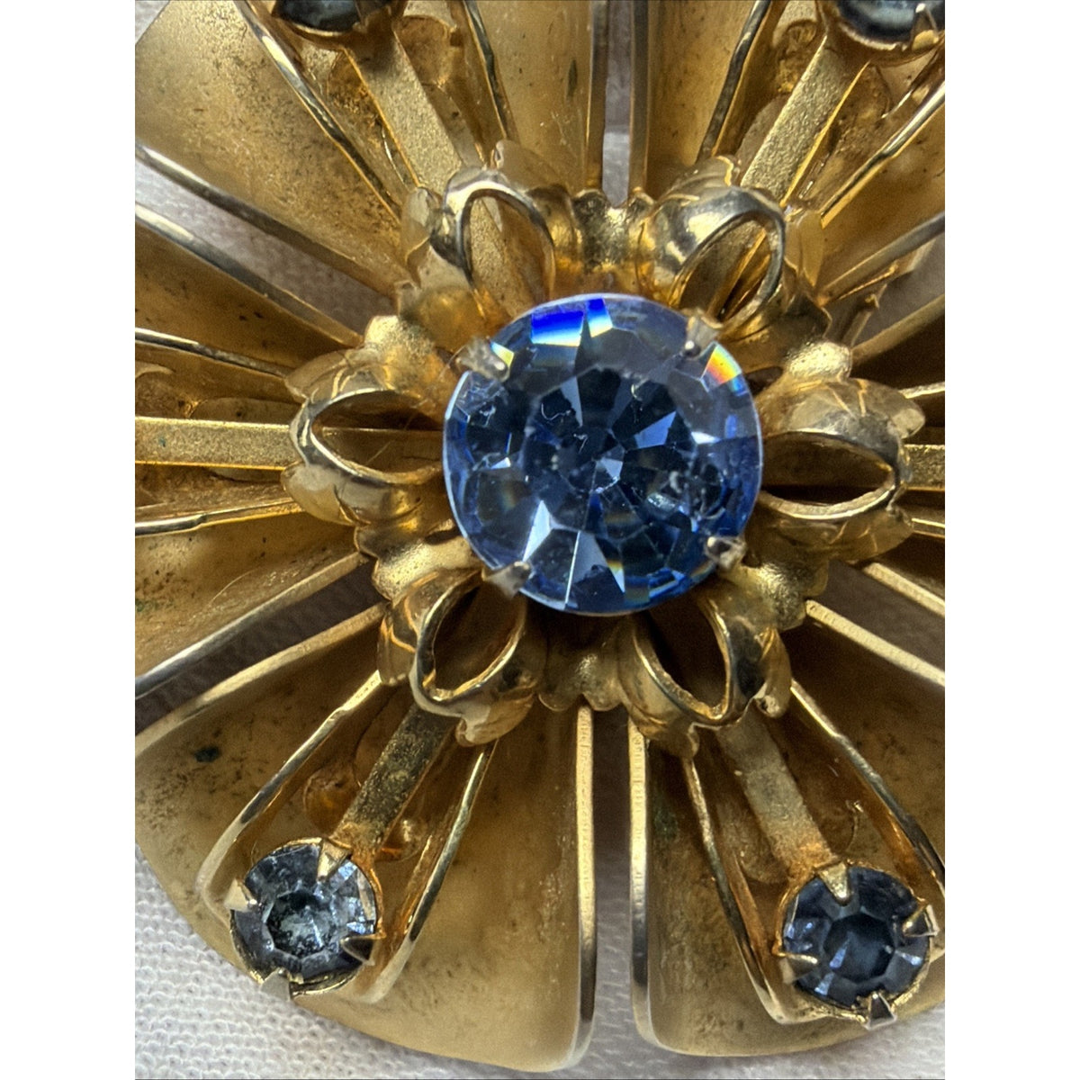 Vintage Gold Tone Blue Rhinestone Flower Blossom Brooch Ornate