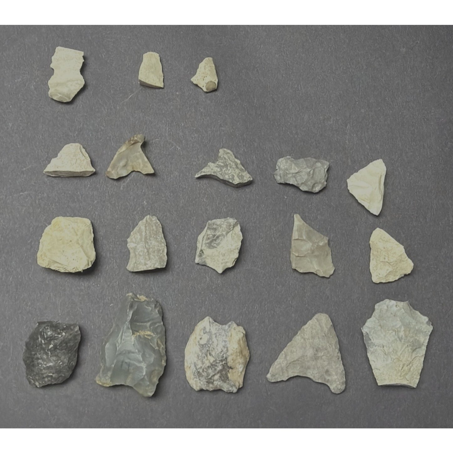 Old Lot of 18 Native American Artifact Carved Stone Fragment Arrowhead Preform