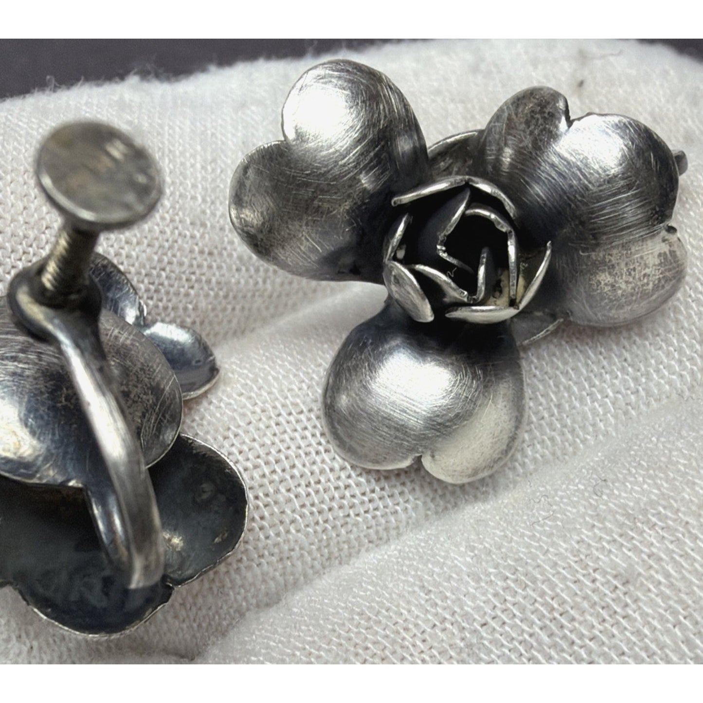 Vintage Sterling Silver Detailed Rose Rosette Flower Screw Back Earrings