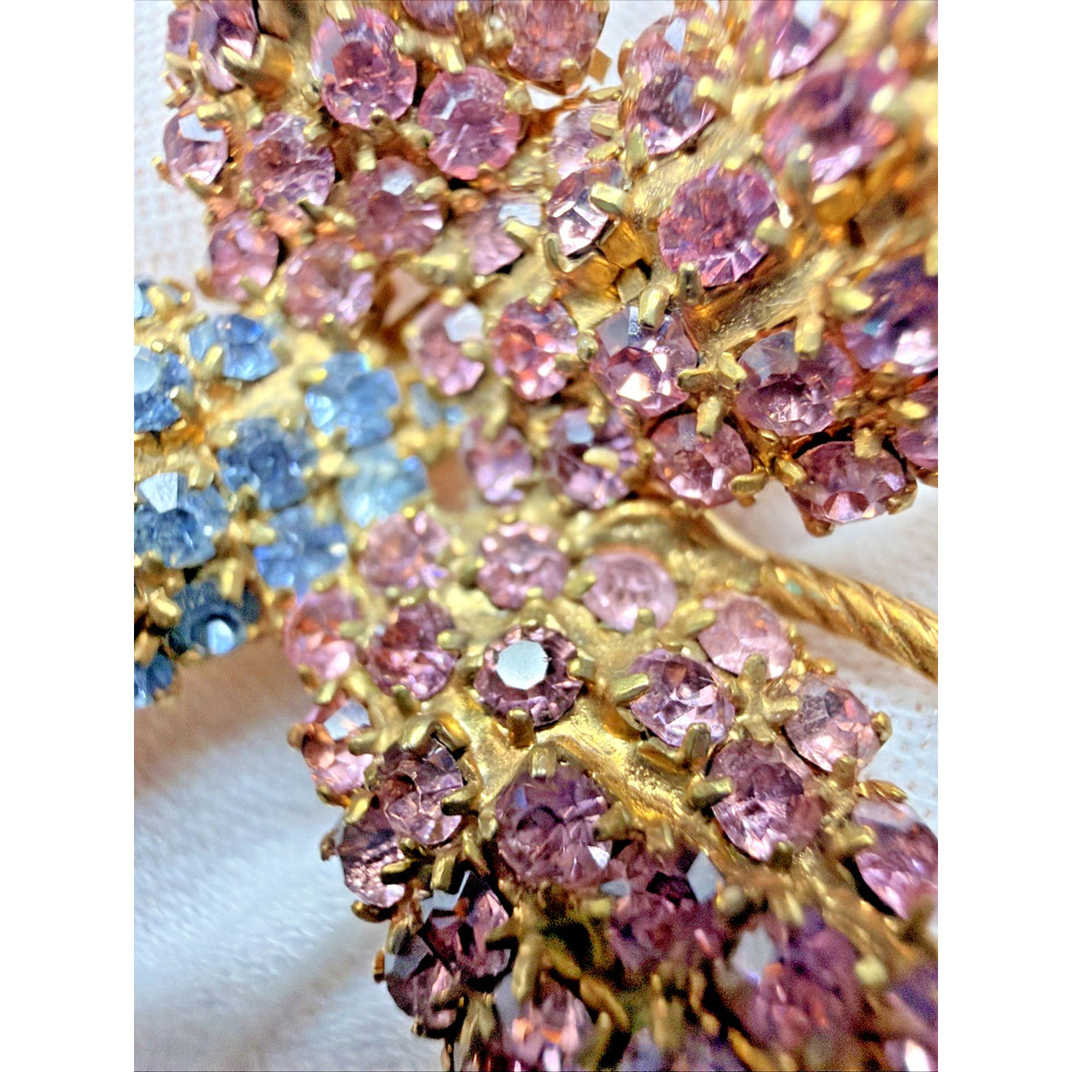 Vtg Unsigned Hobe Pave Crystal Fuchsia Flower Brooch UV Reactive As Is Damage