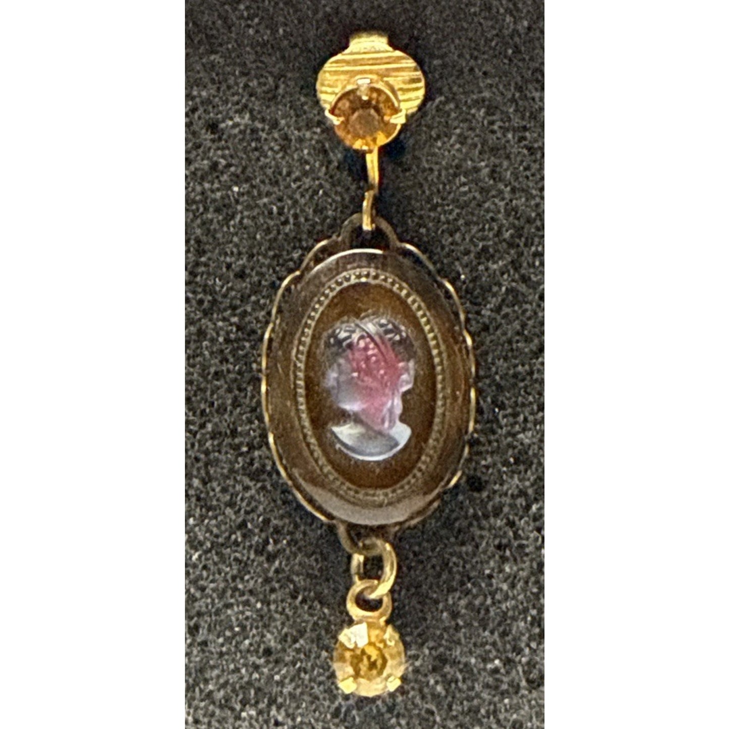 Vintage Juliana D&E Celebrity Glass Intaglio Cameo Clip Earring 1 Only