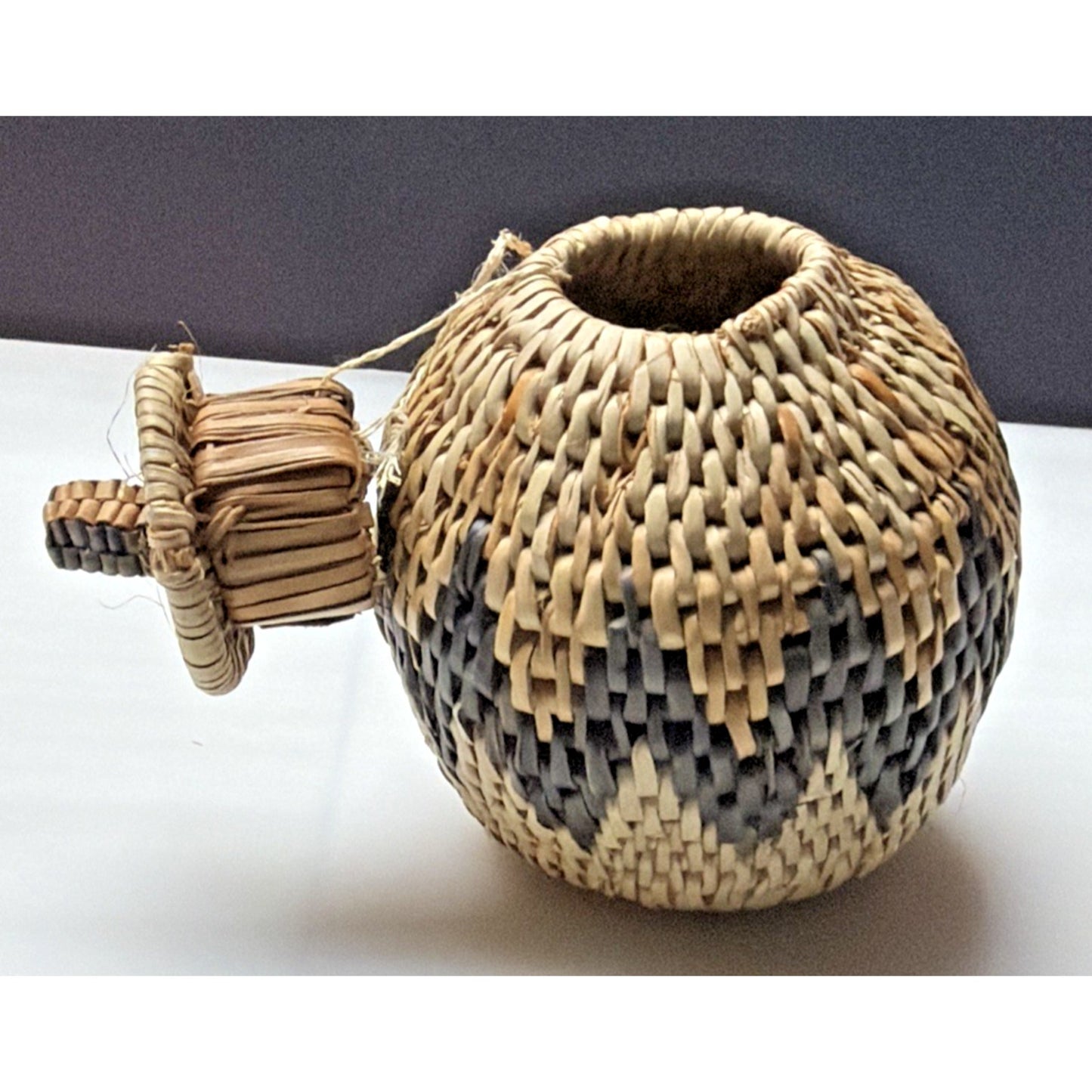 Zulu Palm Fiber Herb Basket With Lid South Africa Handwoven Geometric Pattern