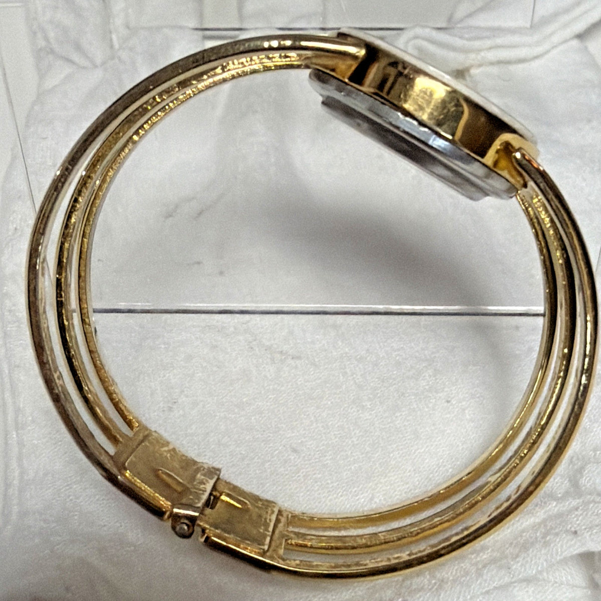 Vintage Royal Dynasty 17 Jewels Watch Cuff Bracelet Gold Tone Works