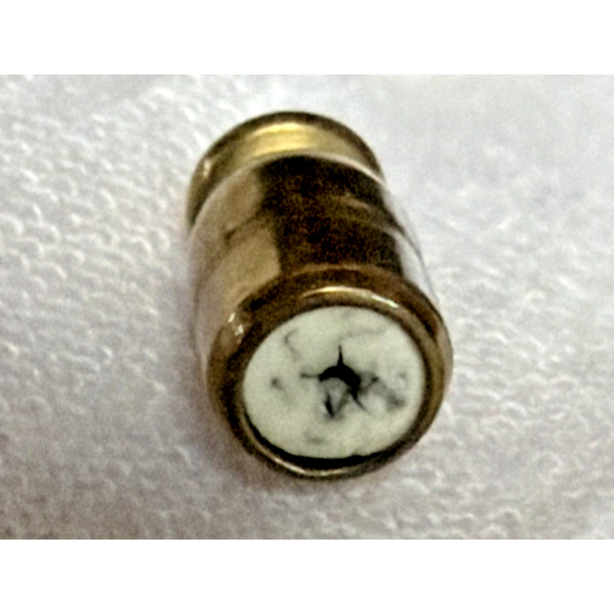 Vintage Trifari Shell Stick Pin Hatpin Clamshell Gold Tone