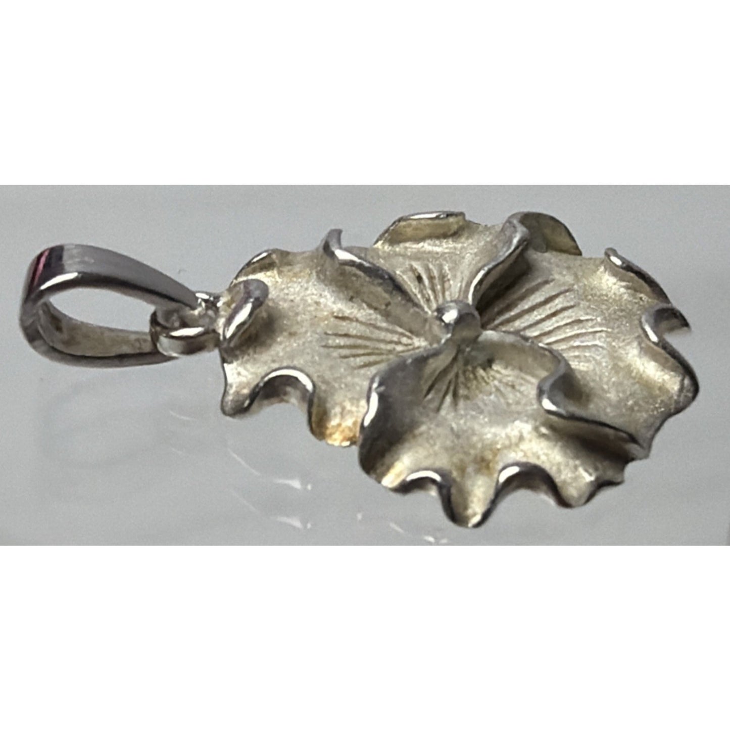 Vintage Sterling Silver Organic Hibiscus Flower Blossom Pendant Charm