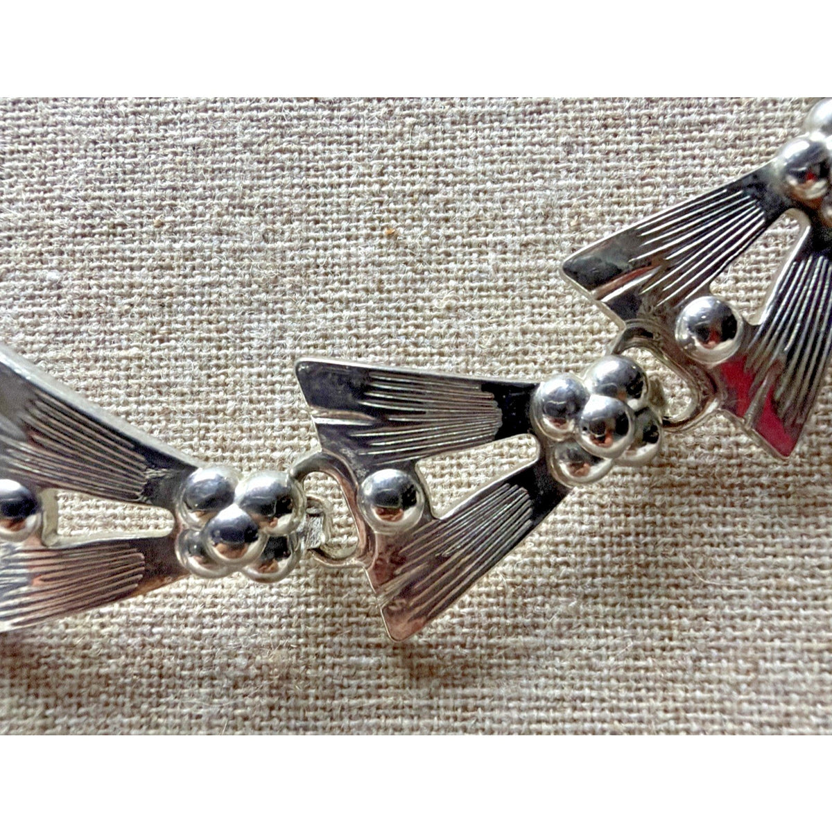 Modernist Silver Link Necklace Triangular Engraved Arrowhead Etched Fly Wings