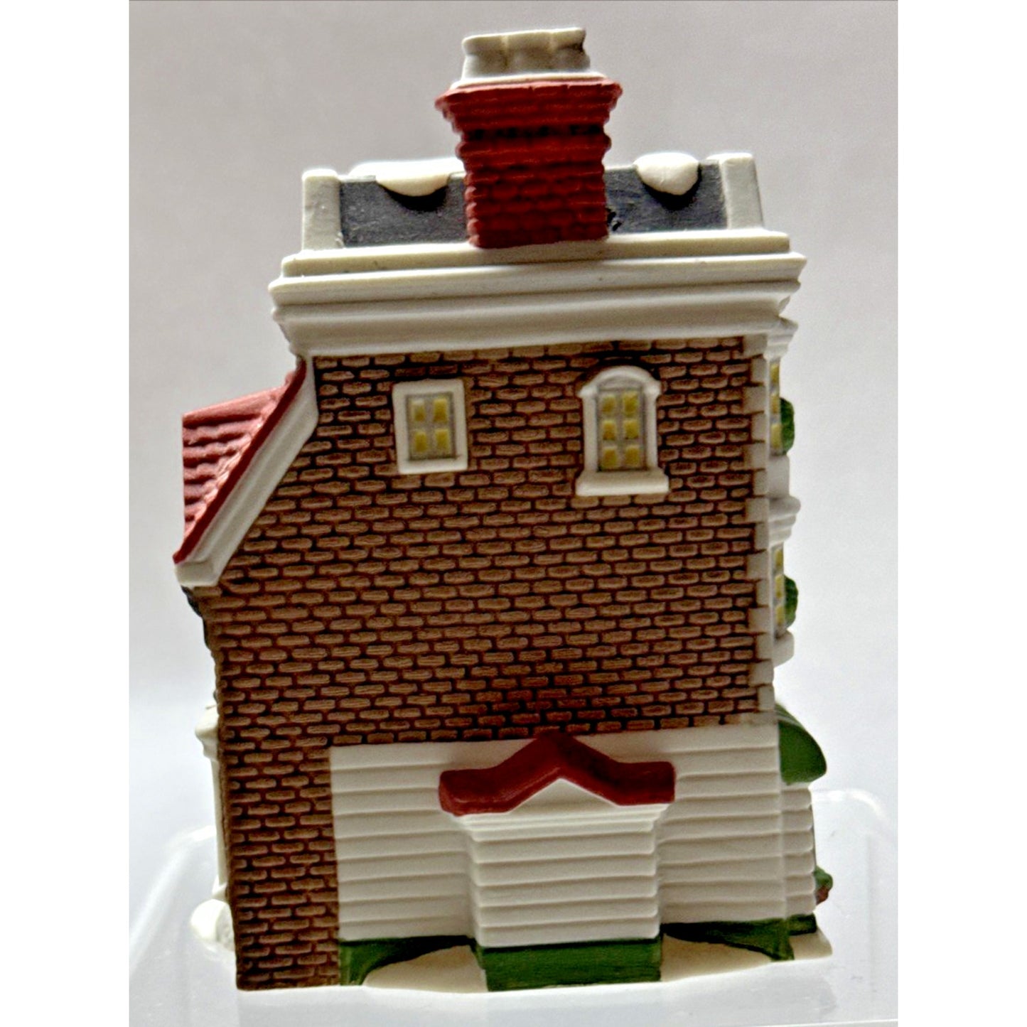 Vtg Dept 56 Dickens Heritage Village Collection Ornament Crown Cricket Inn 1992
