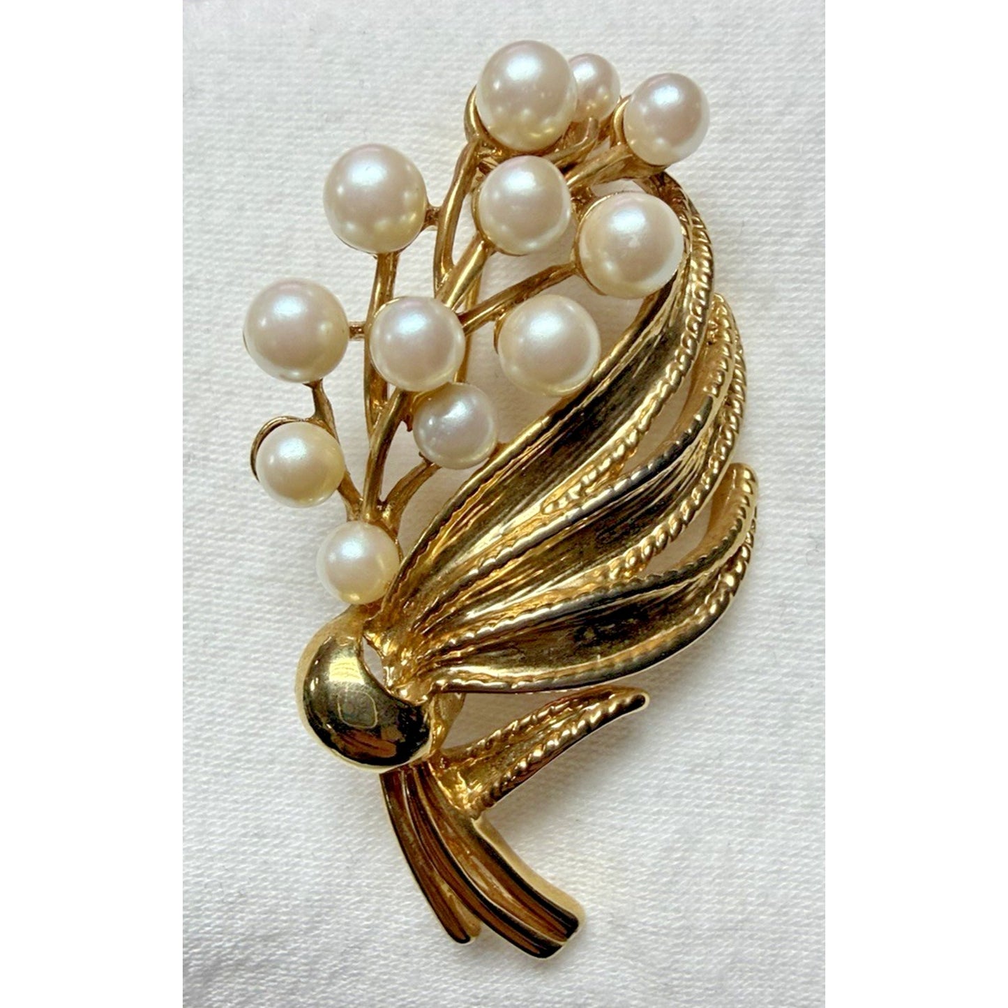 Vintage Gold Tone Faux Pearl Floral Flower Bouquet Textured Leaves Brooch Pin
