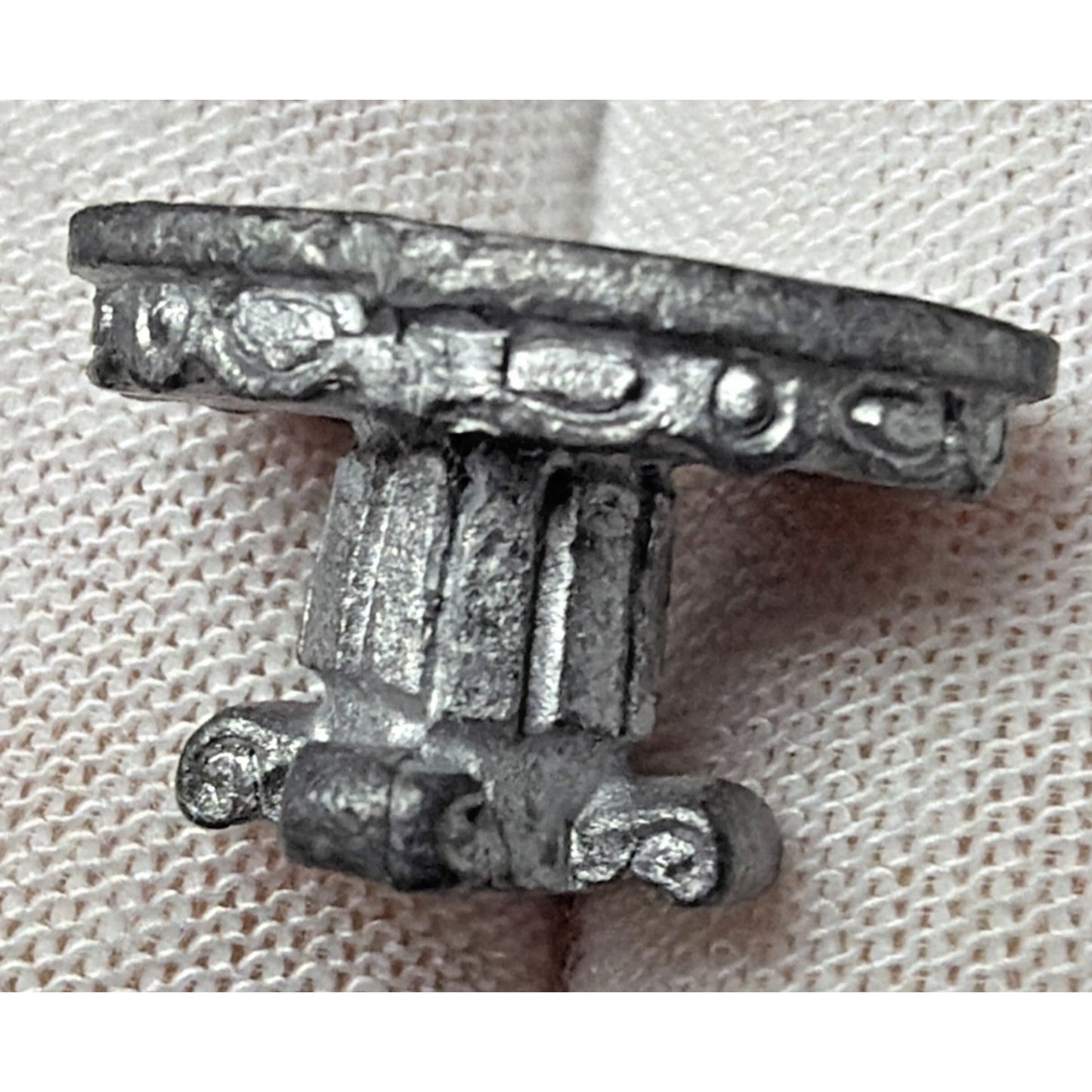 Lot of 6 Pewter Miniature Dollhouse Furniture Bed Couch Table Dresser Chest