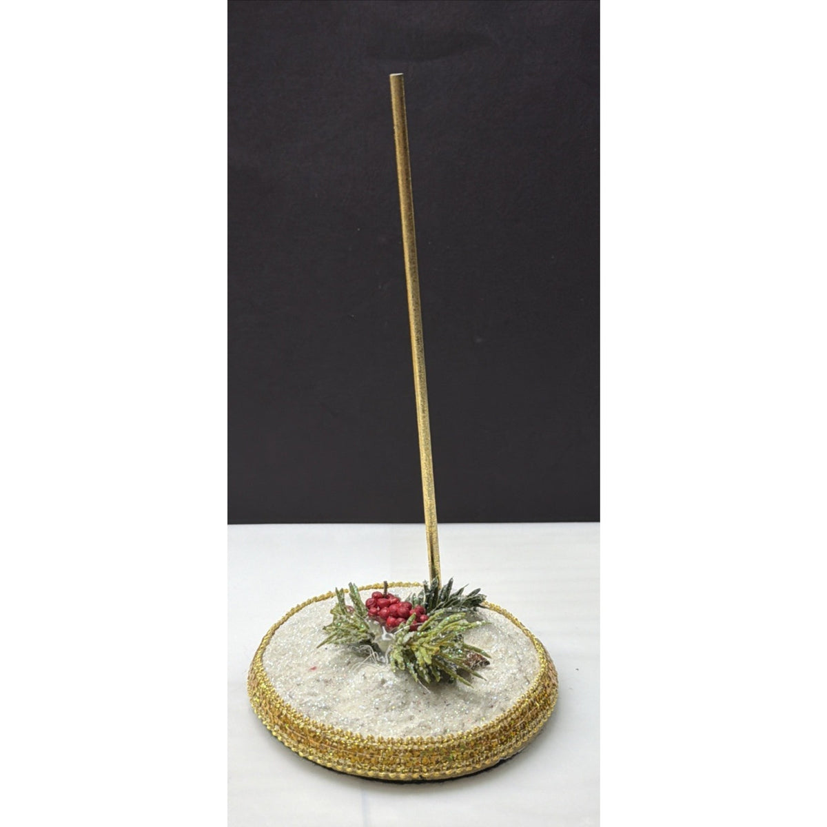 Mark Roberts Snow Base Gold Pole Christmas Ornament Display Stand As Is