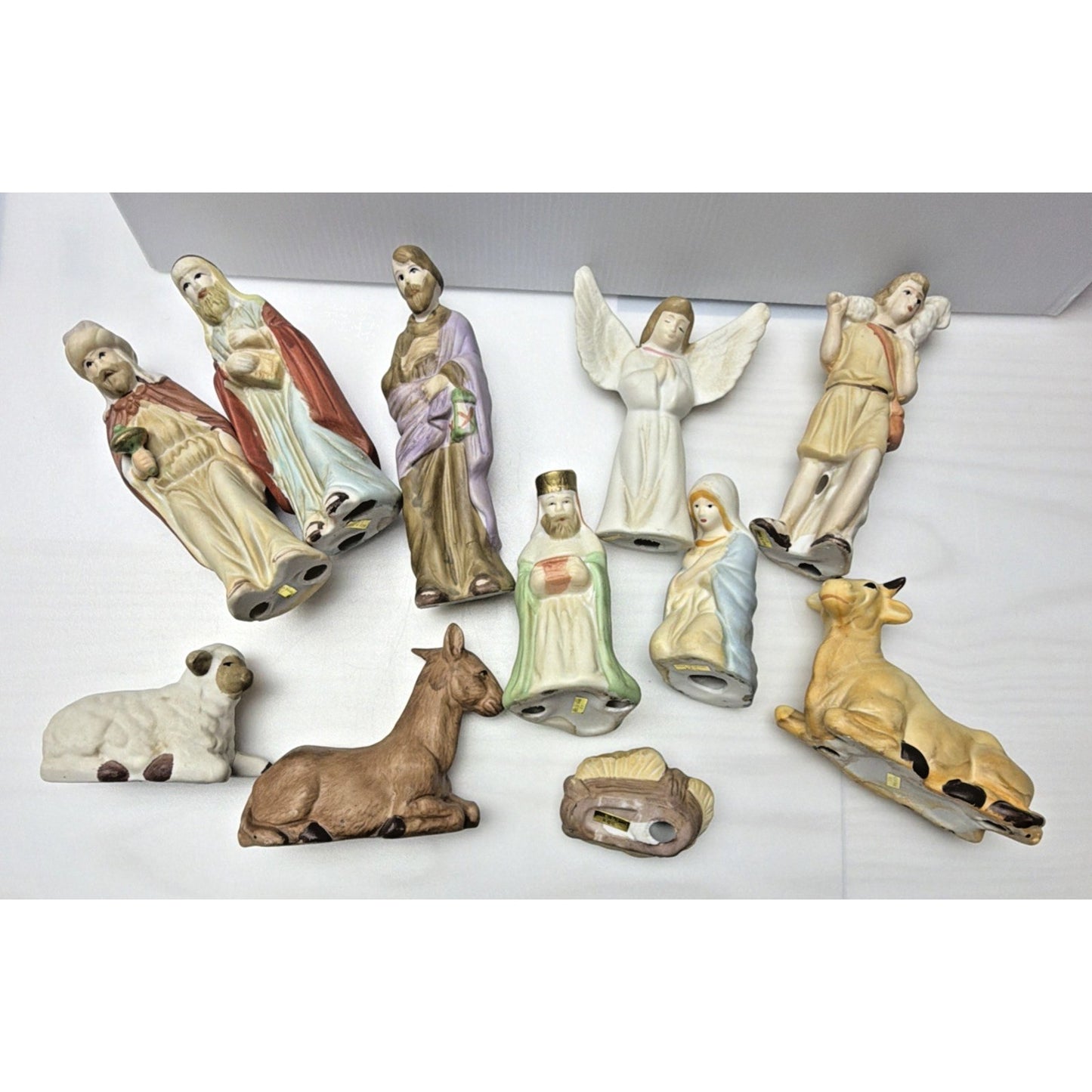 Vintage Lot of 11 Ceramic Porcelain Nativity Figurines Hand Painted As Is