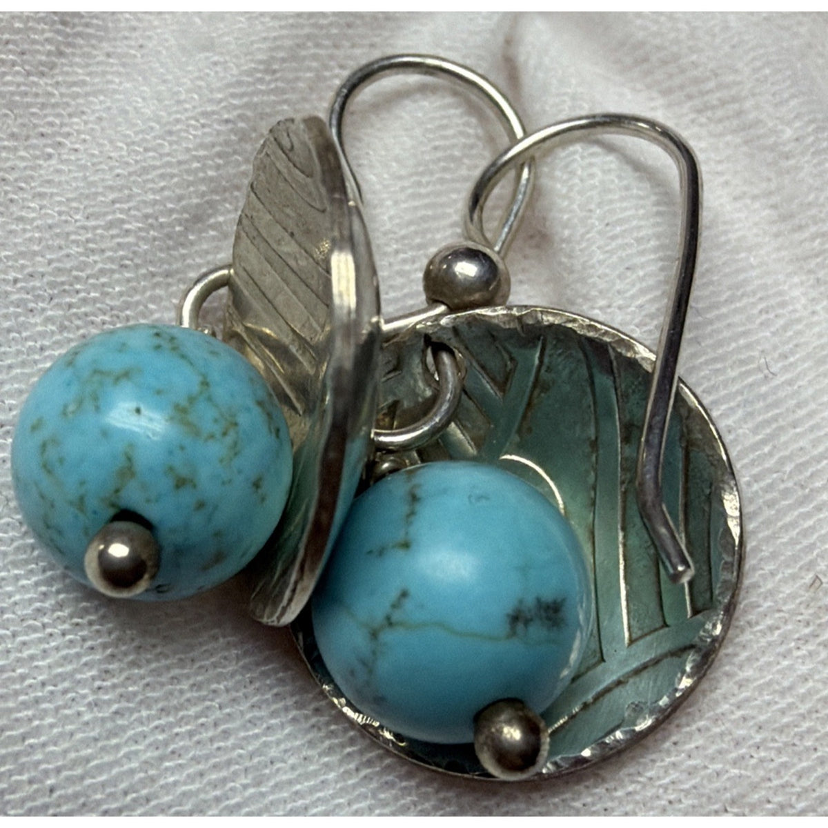 Margaret Lindquist ZAX 925 Sterling Dangle Stamped Disc Earrings Turquoise Beads