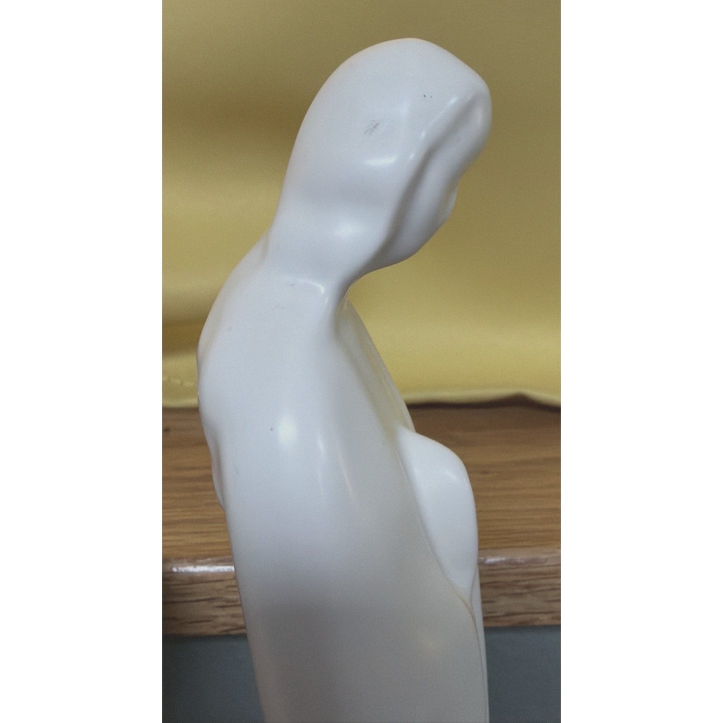 Vtg Haeger Pottery Praying Virgin Mary Madonna Statue White Matte Ceramic #303