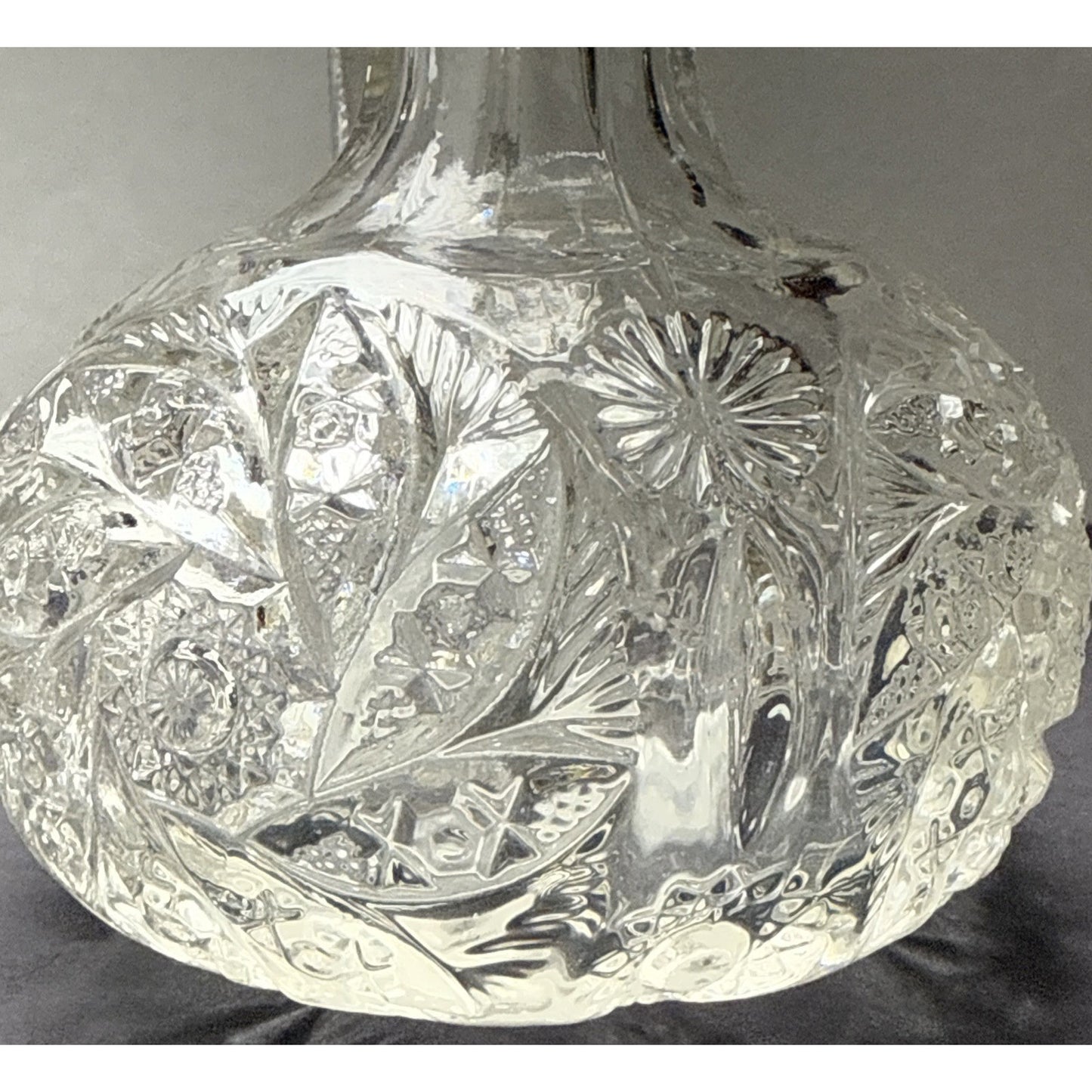 EAPG McKee Glass Daisy Aztec Spinner Cruet Stopper As Is