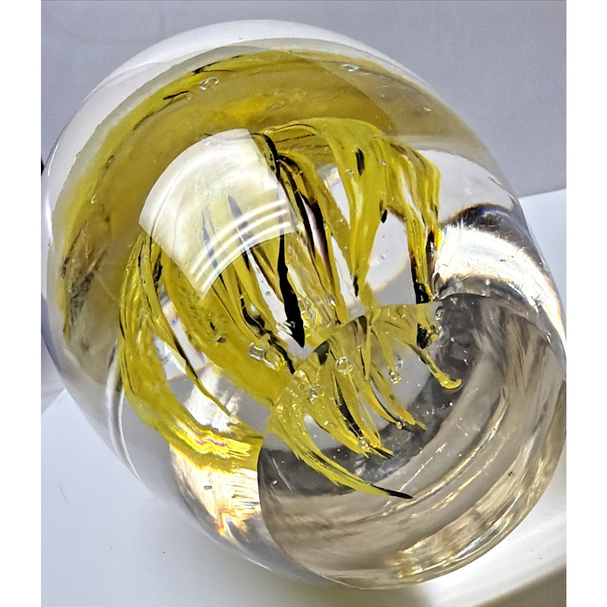 Dynasty Gallery Art Glass Jellyfish Paperweight Yellow Black UV Reactive Glows
