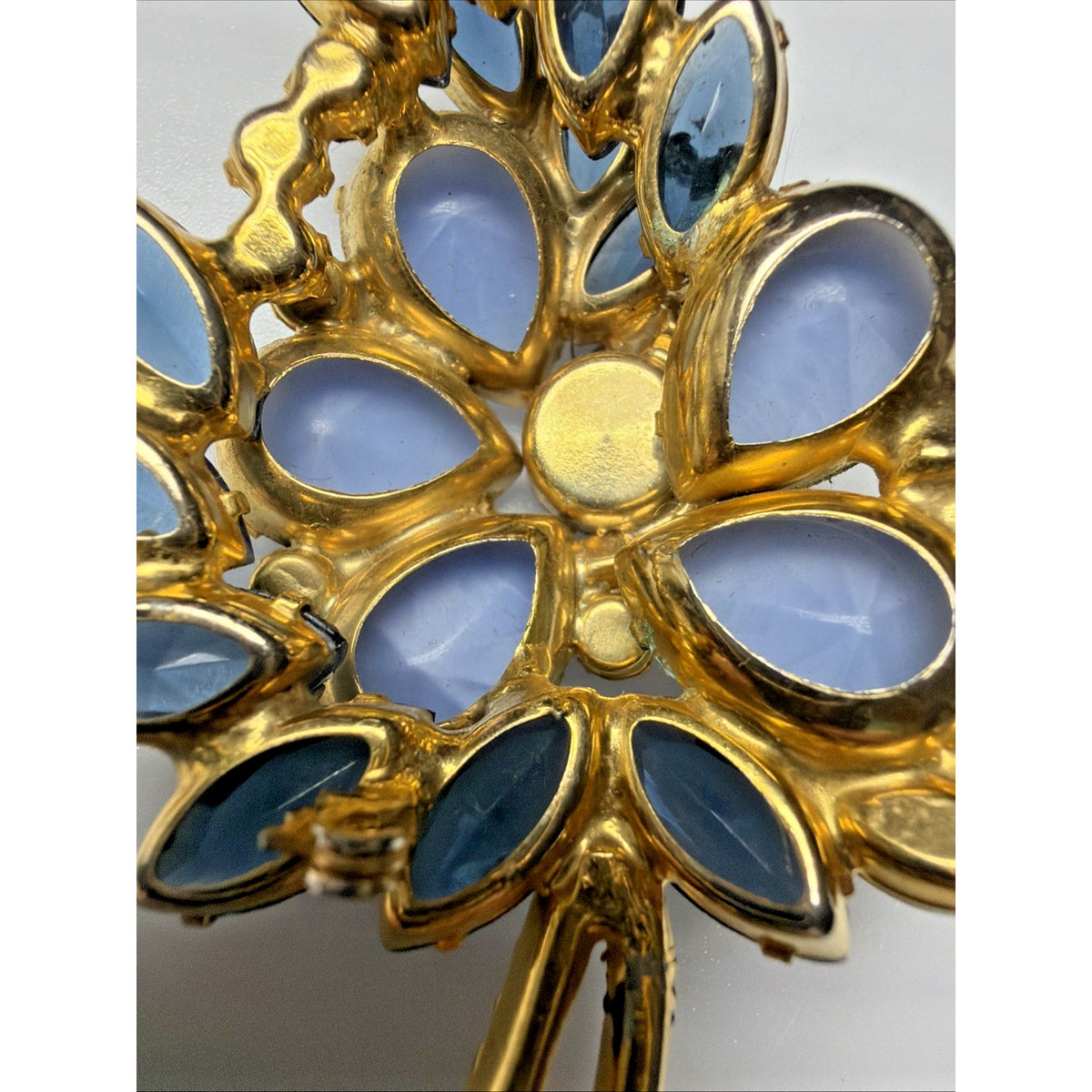 Vintage Juliana DeLizza Elster Gold Fluss Blue Floral Rhinestone Brooch As Is