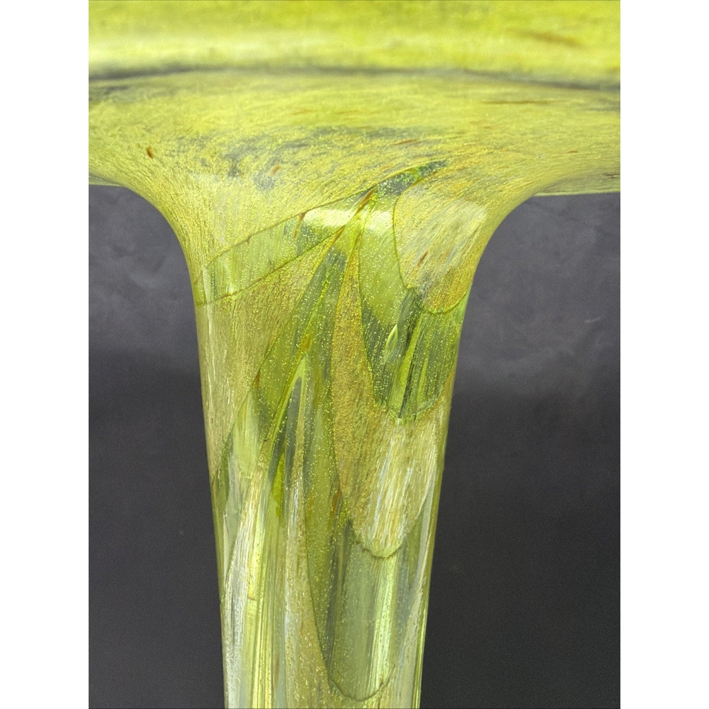 Art Nouveau Kralik Art Glass Marine Green Gold Iridescent Combed Feather Vase