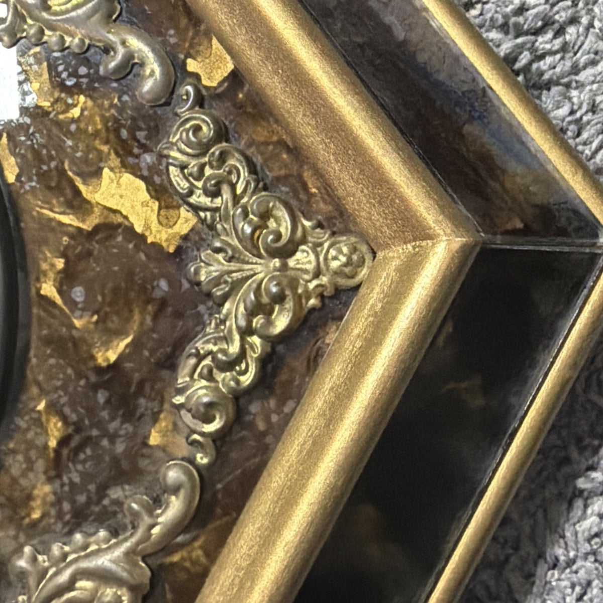 MCM Empire Art Products Co NY Hollywood Regency Wood Framed Clock Gold Brass Met