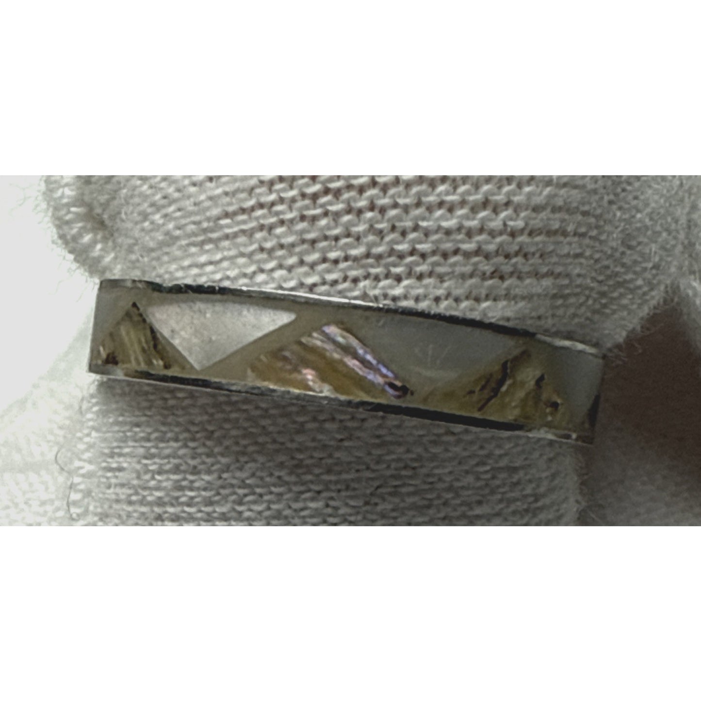 Vtg Southwest Sterling Silver Inlaid Mother of Pearl Ring Zig Zag Sz 5.5 As Is