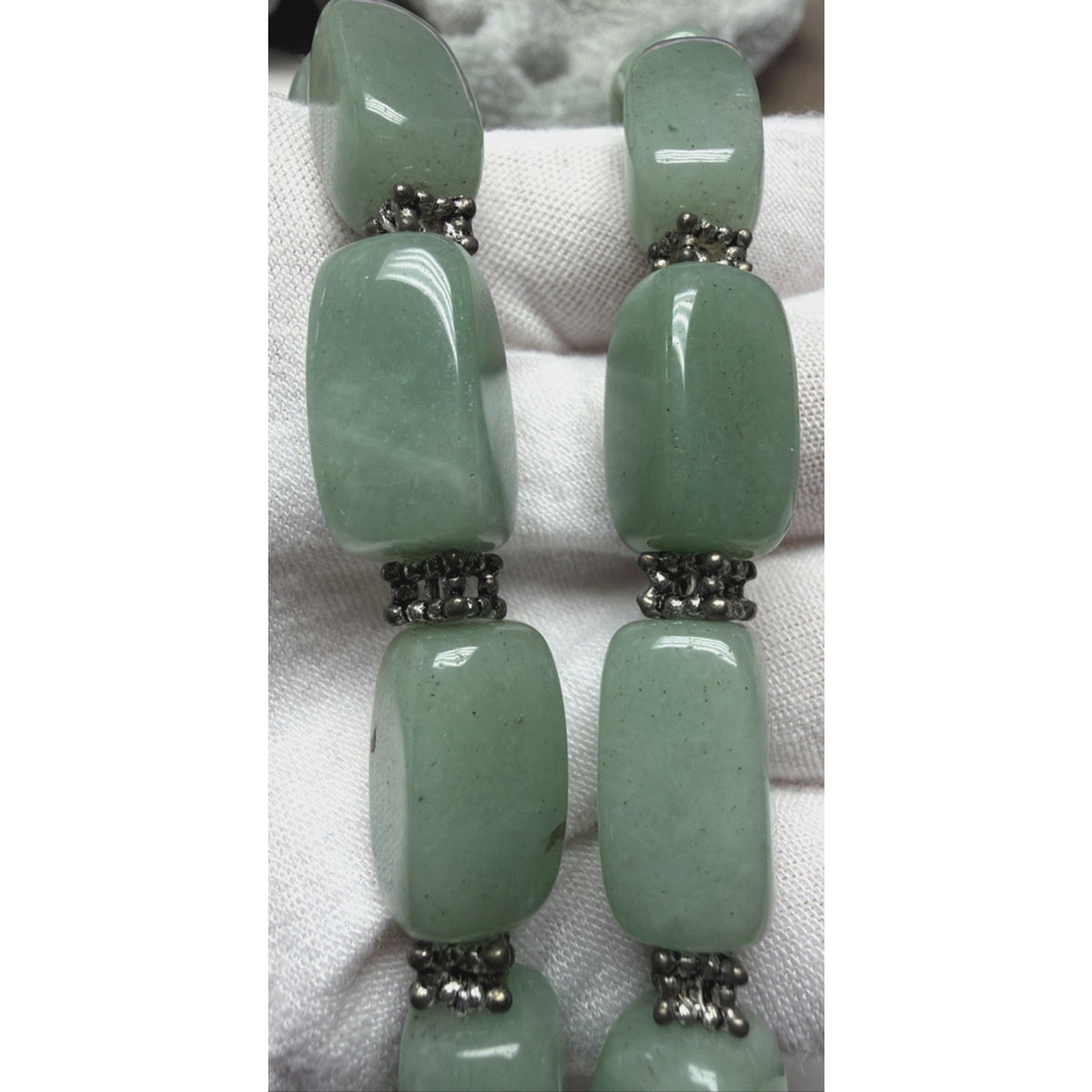 Jade Jadite Tumbler Beaded Silver Tone Necklace Green Choker Statement Chunky
