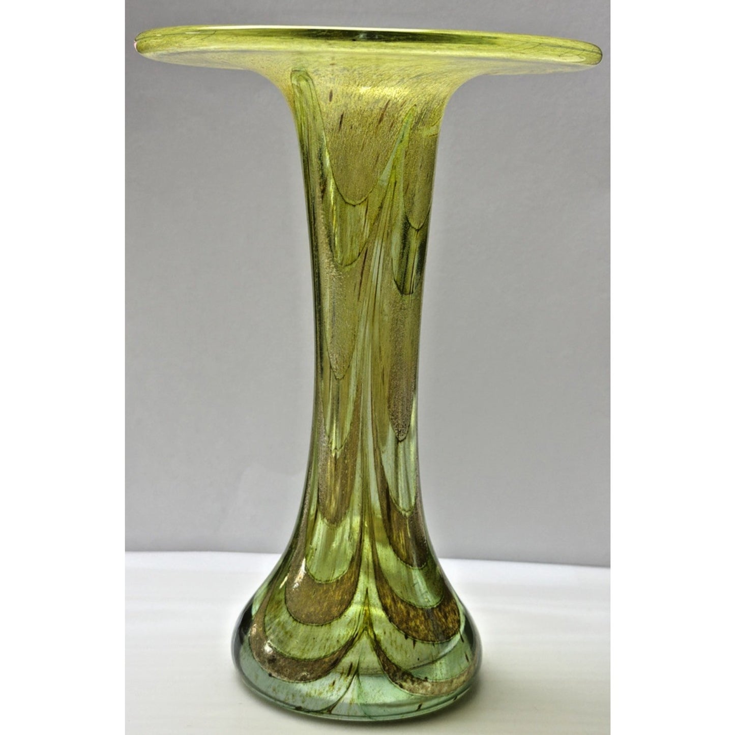 Art Nouveau Kralik Art Glass Marine Green Gold Iridescent Combed Feather Vase