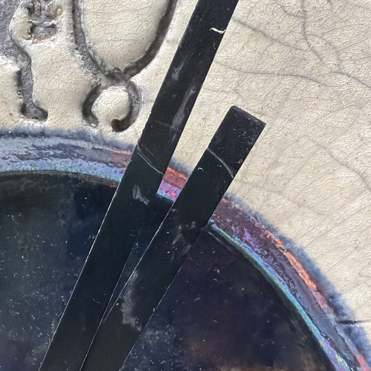 Vtg Ben Diller Raku Art Pottery Petroglyph Glazed Crackle Clock Iridescent As Is