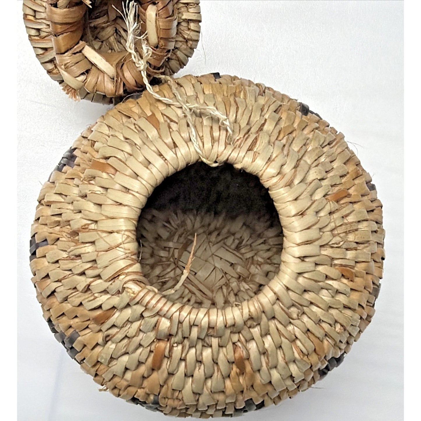 Zulu Palm Fiber Herb Basket With Lid South Africa Handwoven Geometric Pattern