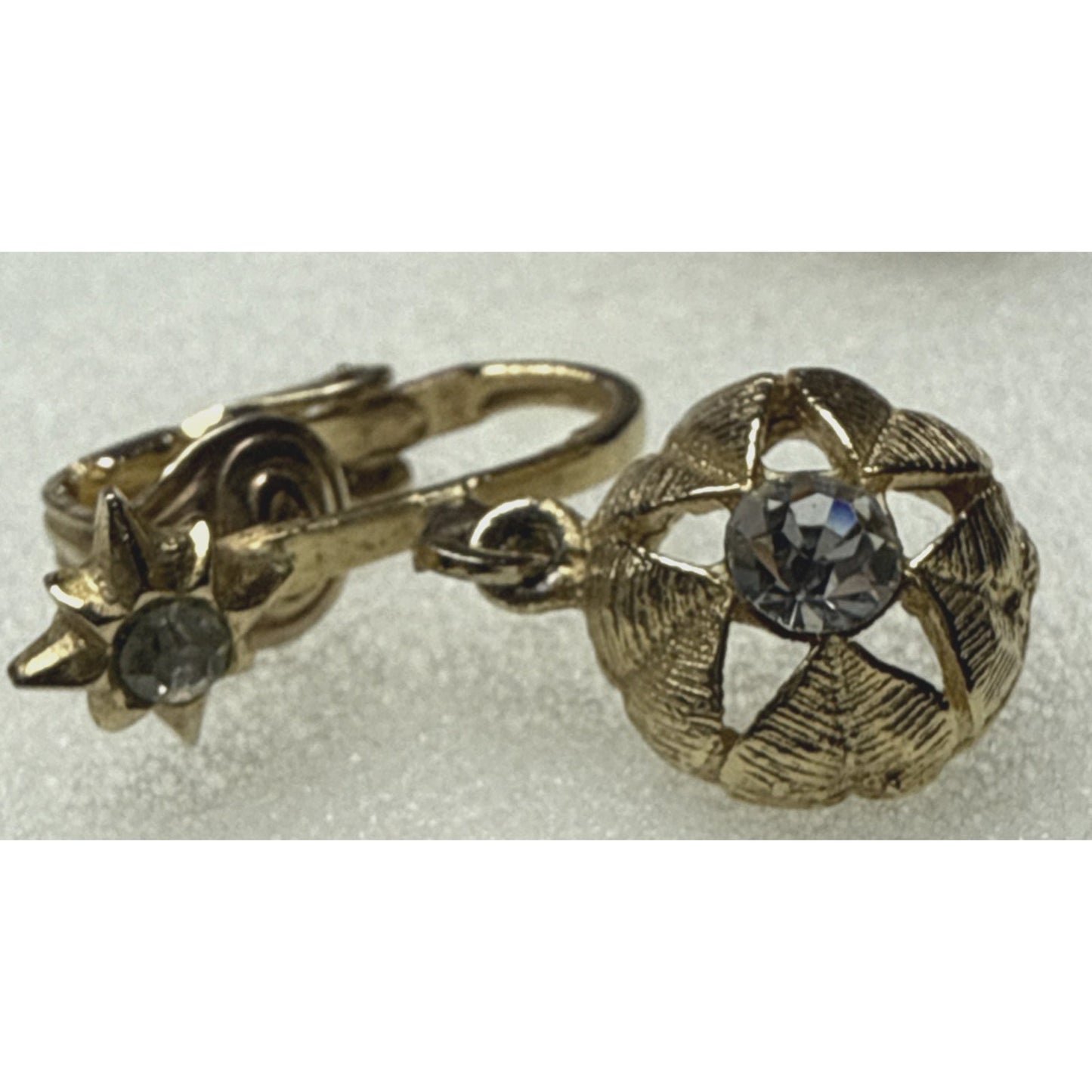 Vintage Atomic Starburst Star Clip On Dangle Earrings Rhinestone