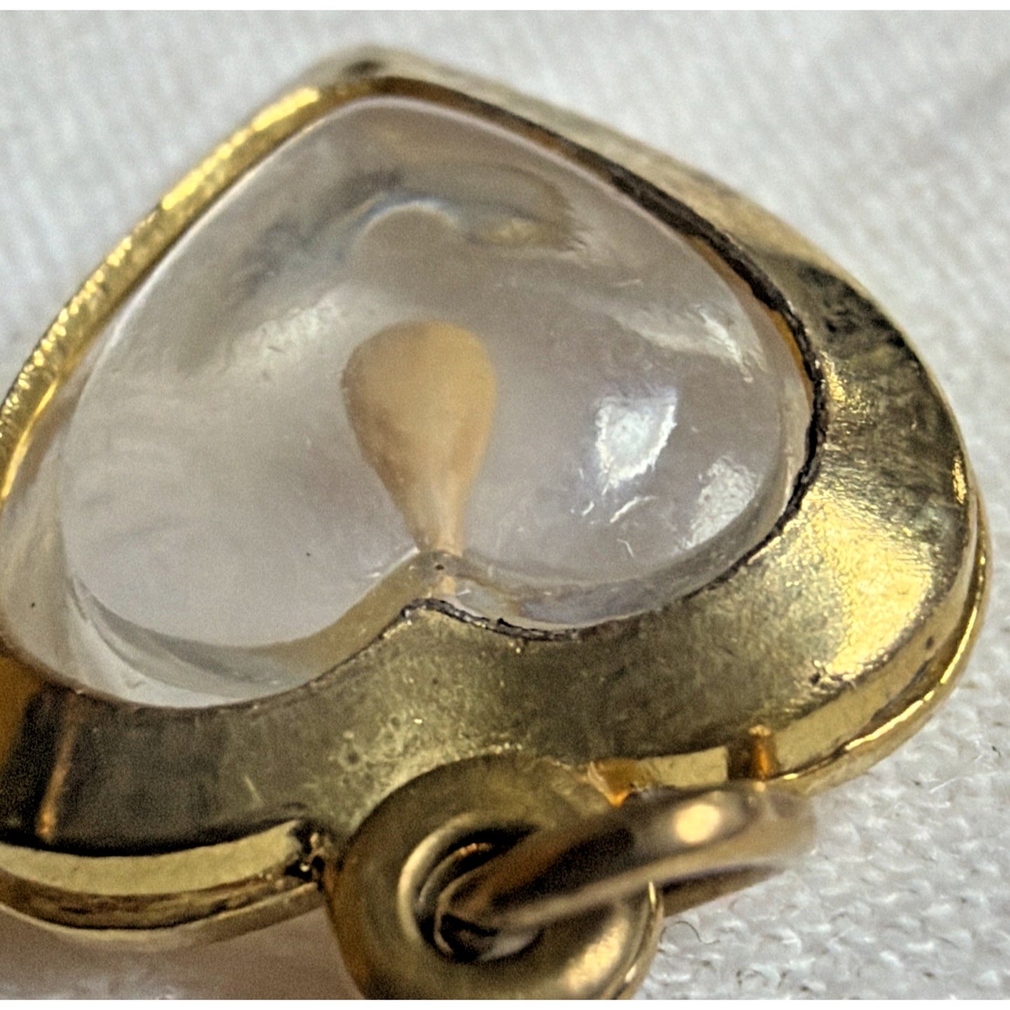 Vtg Gold Plated Lucite Mustard Seed Heart Pendant Charm Religious Amulet As Is