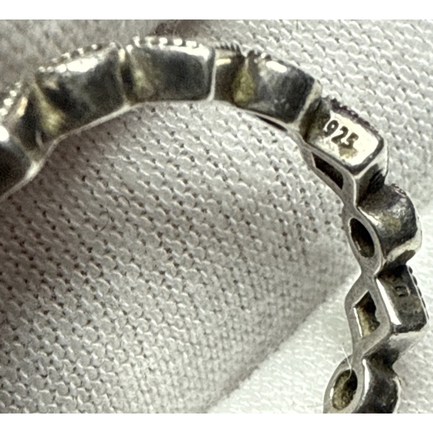 Pandora Ring Alluring Brilliant Princess 190943 Multiple CZ Sz 5.25 Read