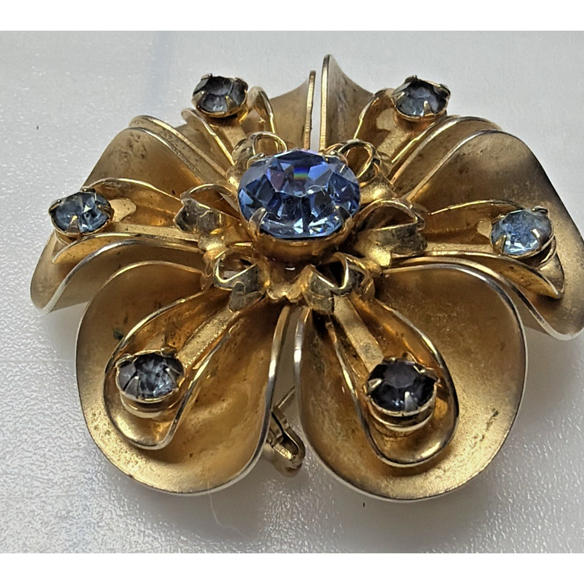 Vintage Gold Tone Blue Rhinestone Flower Blossom Brooch Ornate