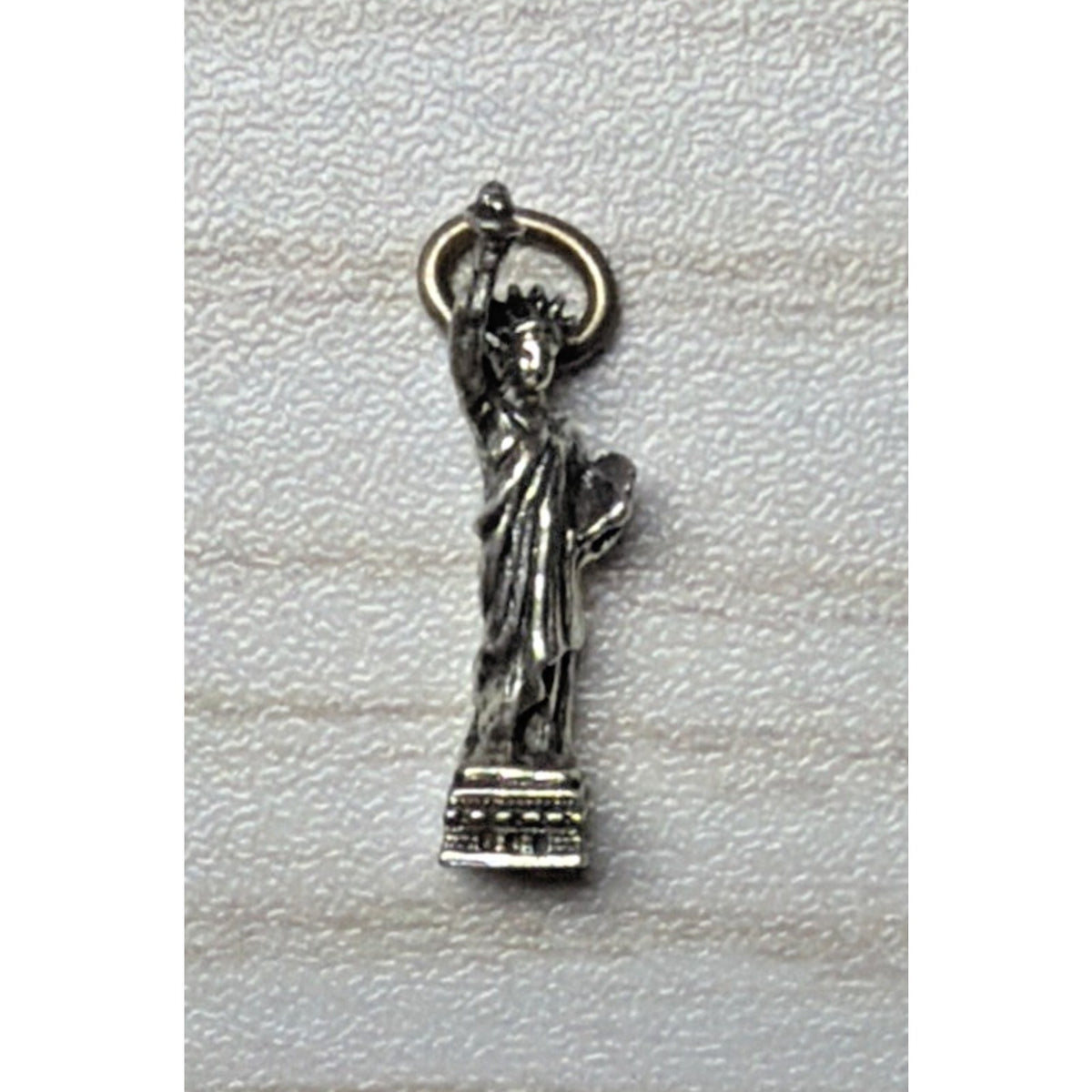 Vintage 925 Sterling Silver Statue of Liberty Charm Pendant NYC Souvenir