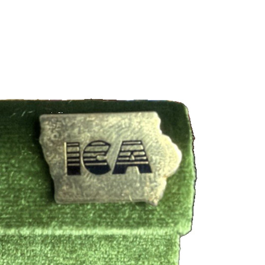 Vintage ICA Iowa Cattlemens Association Pin Gold Tone Iowa State Shape