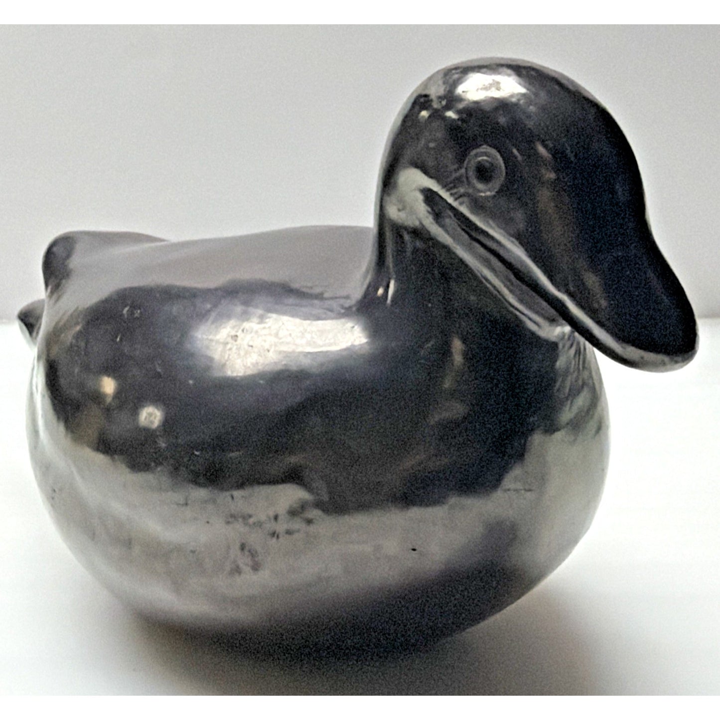 Vintage Oaxaca Barro Negro Mexican Black Clay Pottery Goose Duck Bird Sculpture
