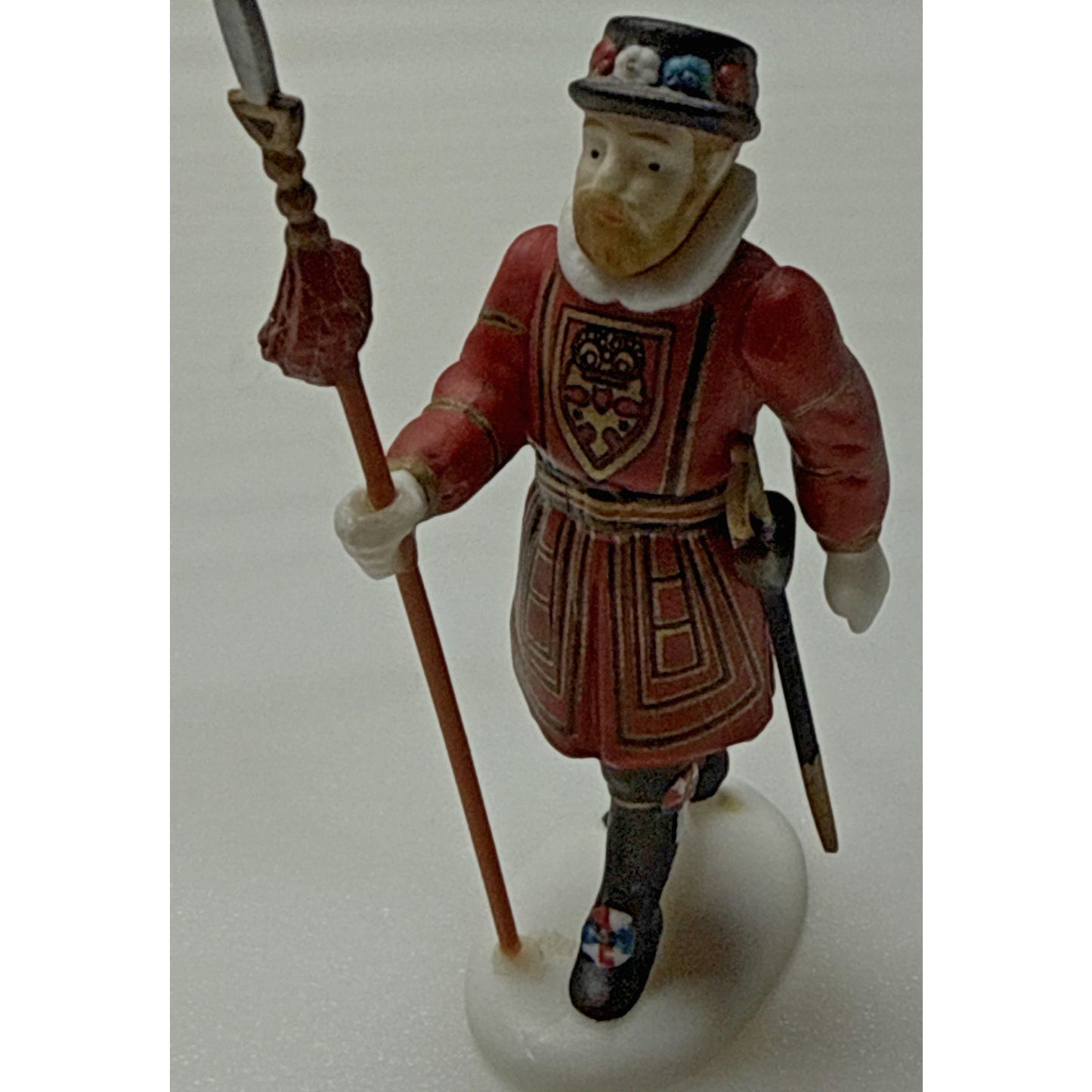 Vintage Dept 56 Yeomen of The Guard Single Figure Dickens 58397