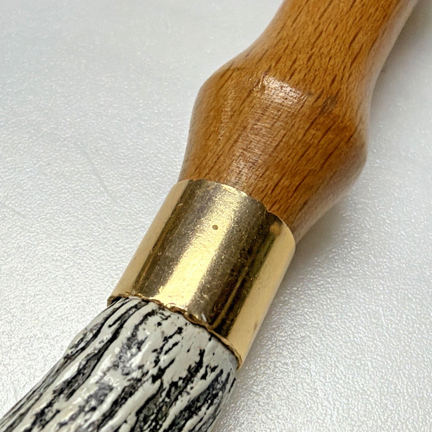 Vintage Poodle Dog Head Shoe Horn Bamboo Wood Chain Lucite Resin Plastic Metal