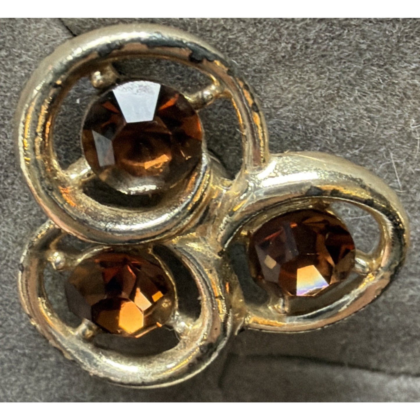 Crown Trifari Gold Tone Brown Topaz Rhinestone Flower Screw Back Earrings As Is