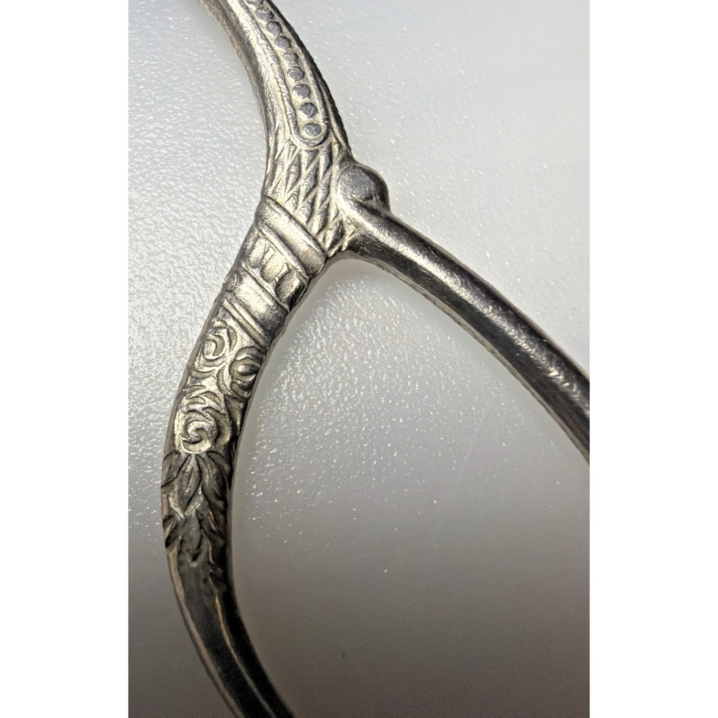 Vintage USA Darning Embroidery Scissors Sewing Silver Tone Ornate Scroll 3.5"