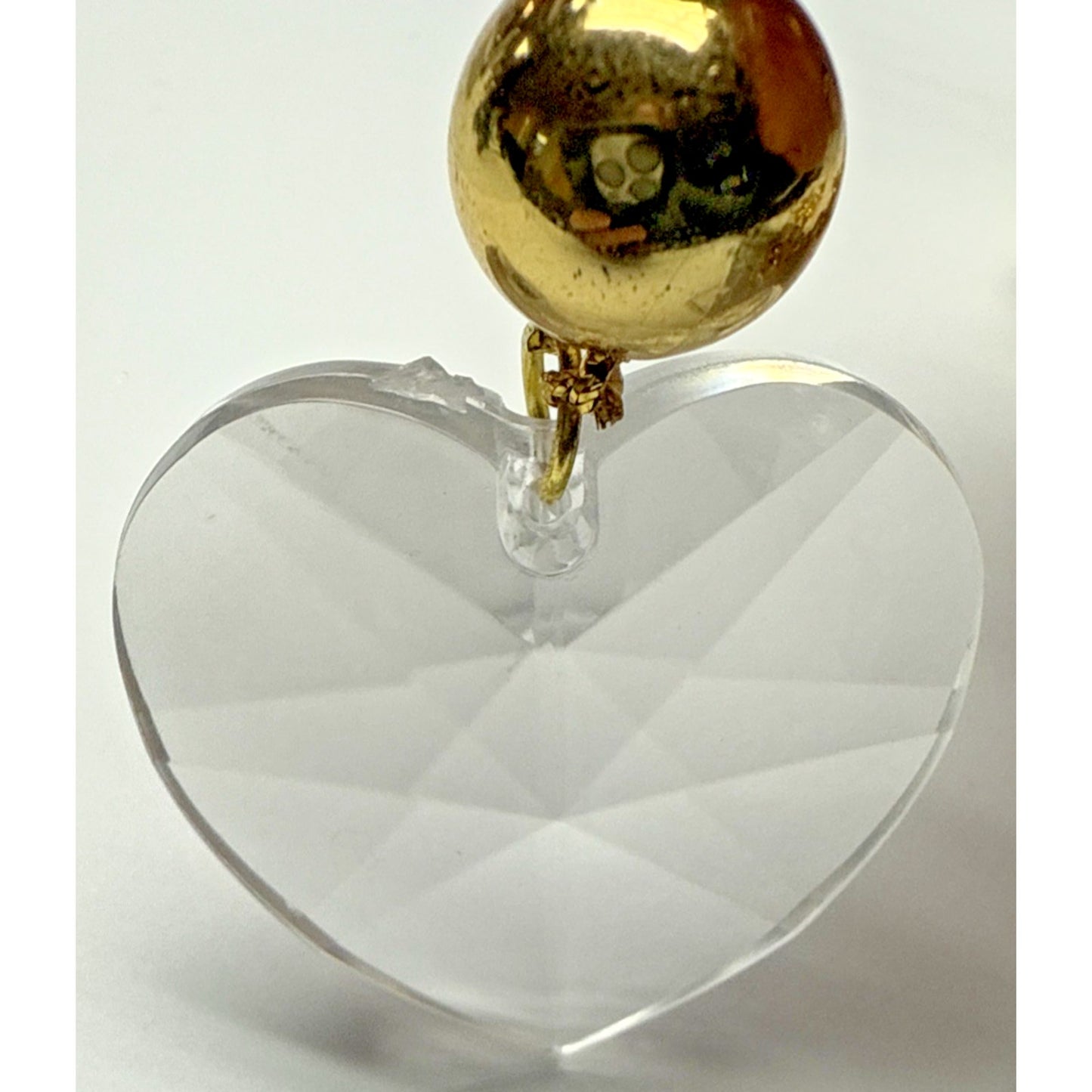 Vtg Lot of 4 Heart Plastic Acrylic Faceted Ornaments Gold Bead Suncatcher As Is