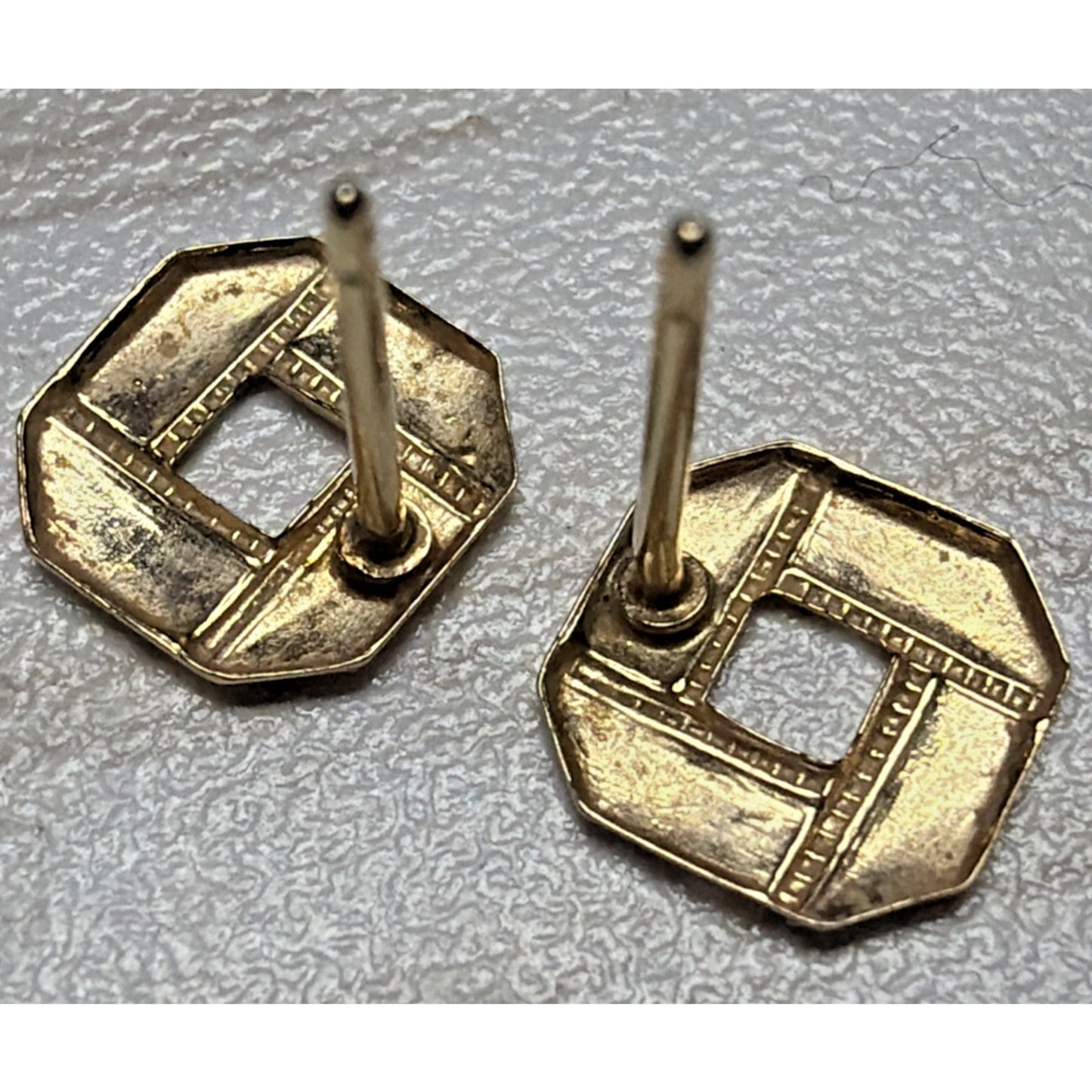 Vintage 14k Yellow Gold Hexagonal Stud Earrings Open Weave Square No Backs